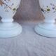 Paire de vases en opaline blanche