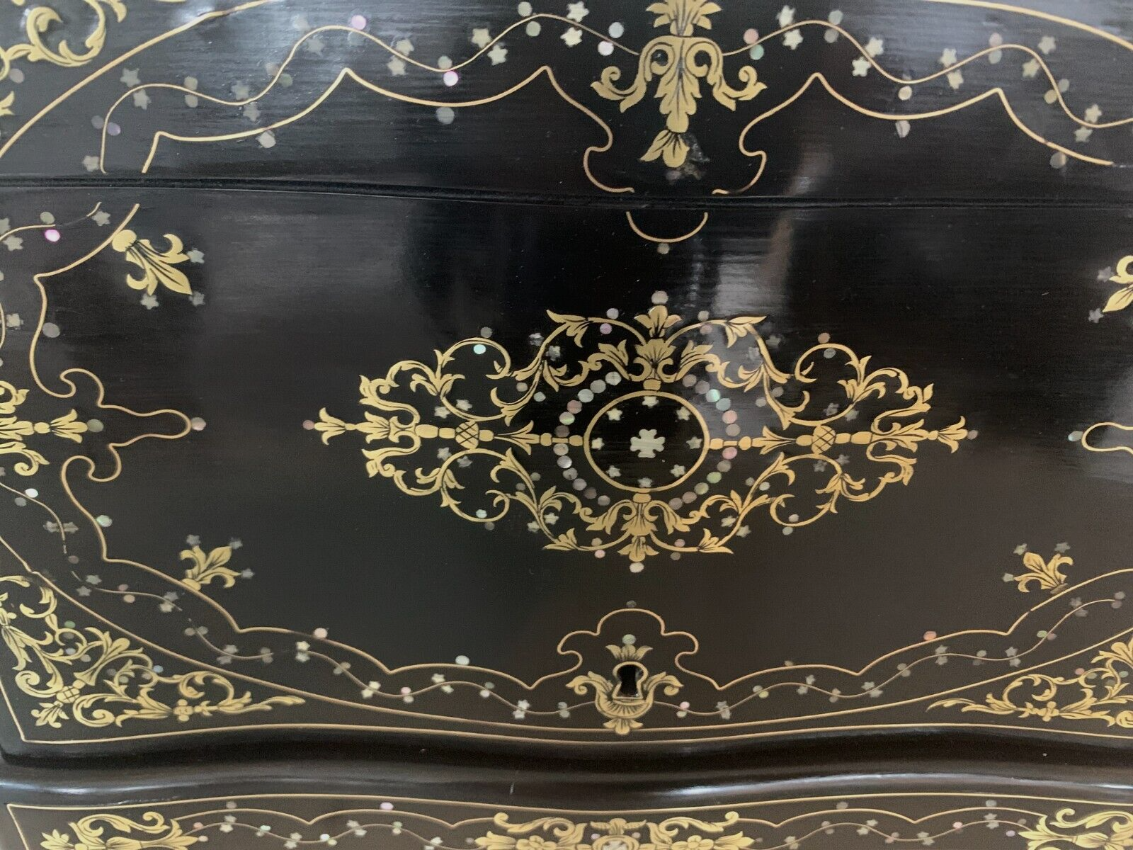 Complete liquor cellar Napoleon III Marquetry boulle Antique box