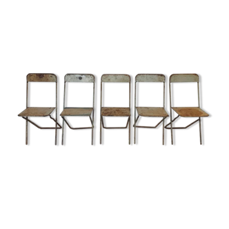 Set of 5 folding metal chairs