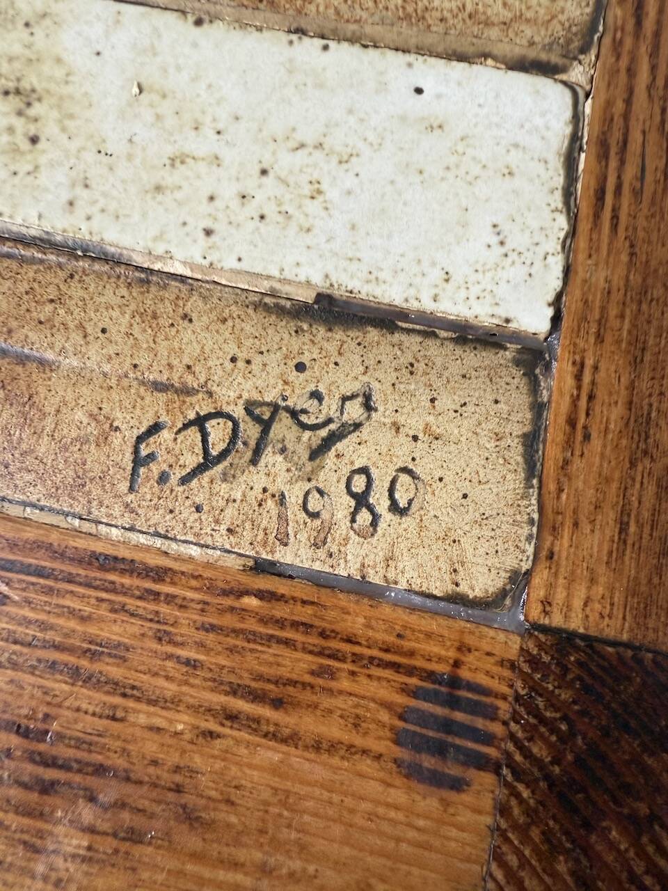 Dyem ceramic coffee table