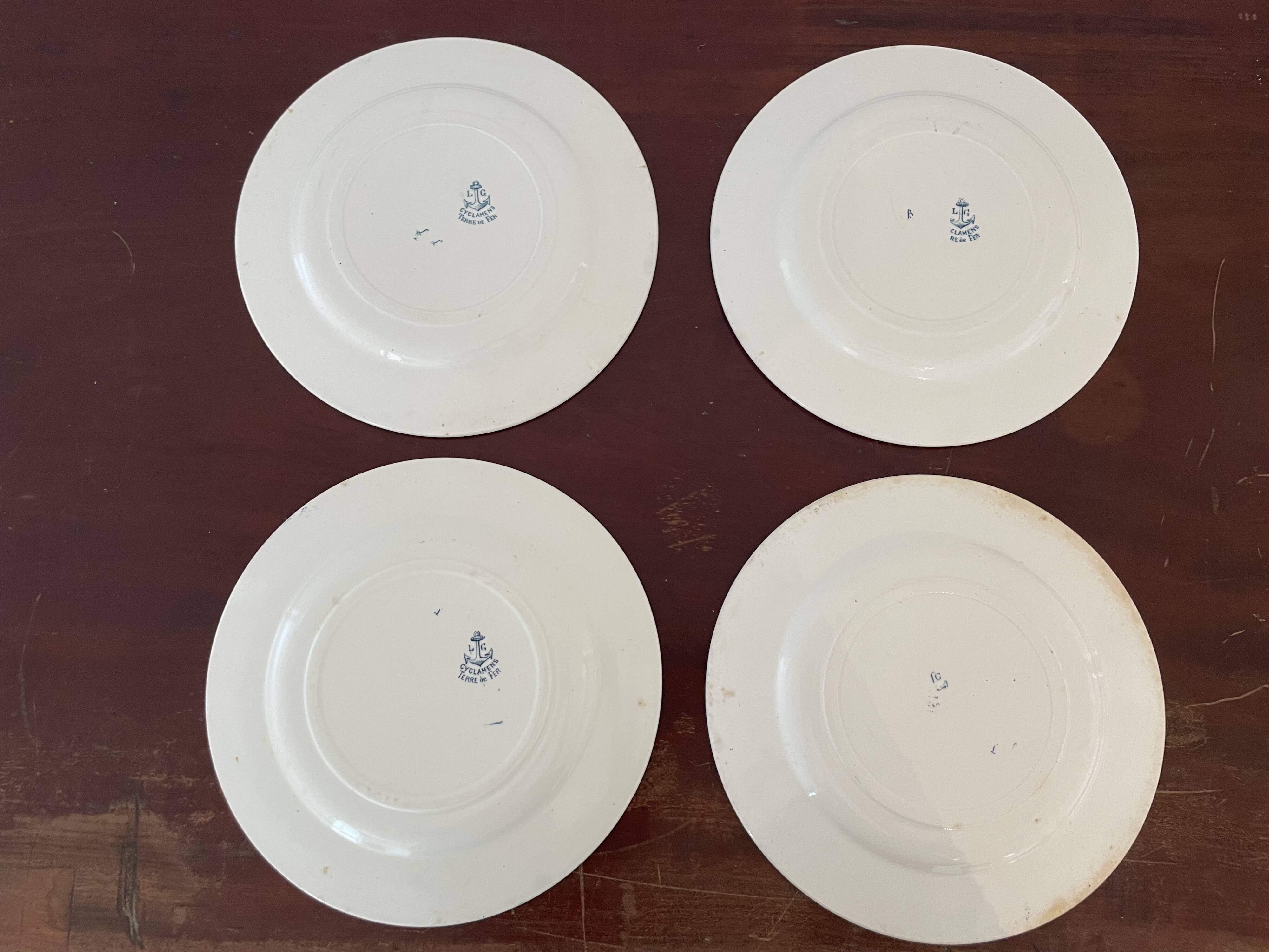 4 Clairefontaine ironstone flat plates, Cyclamens model
