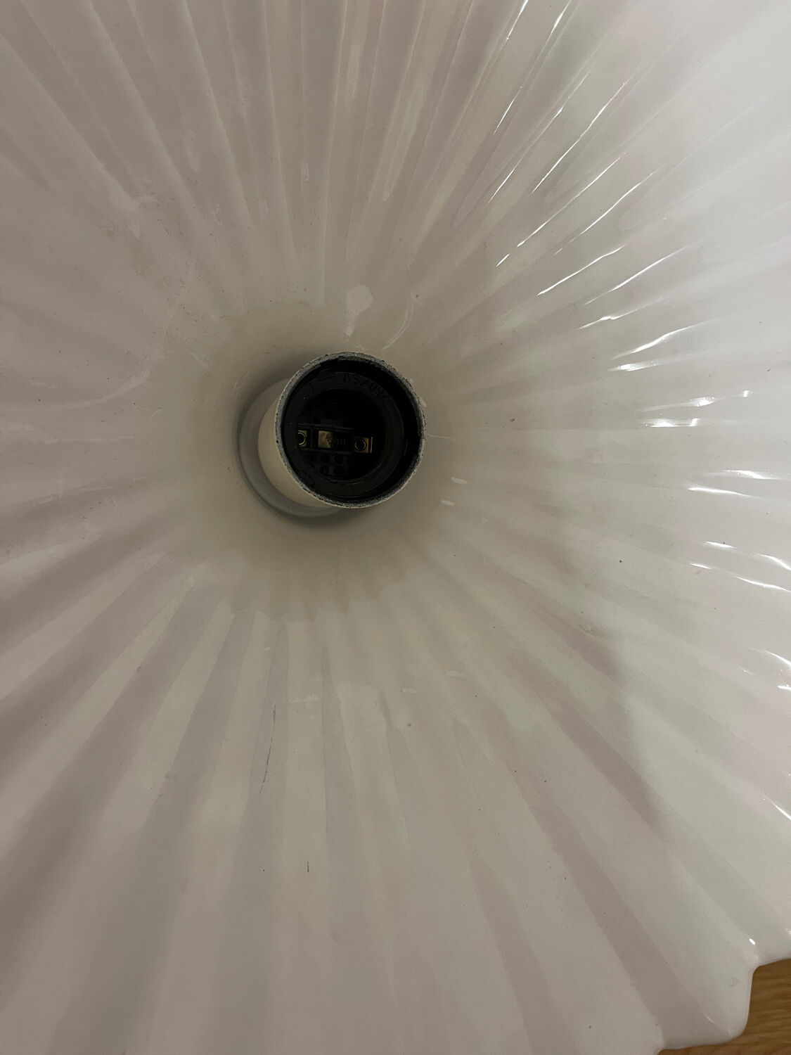 Pleated ceramic suspension