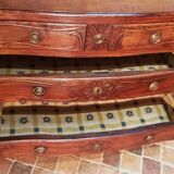 18th century Provençal chest of drawers