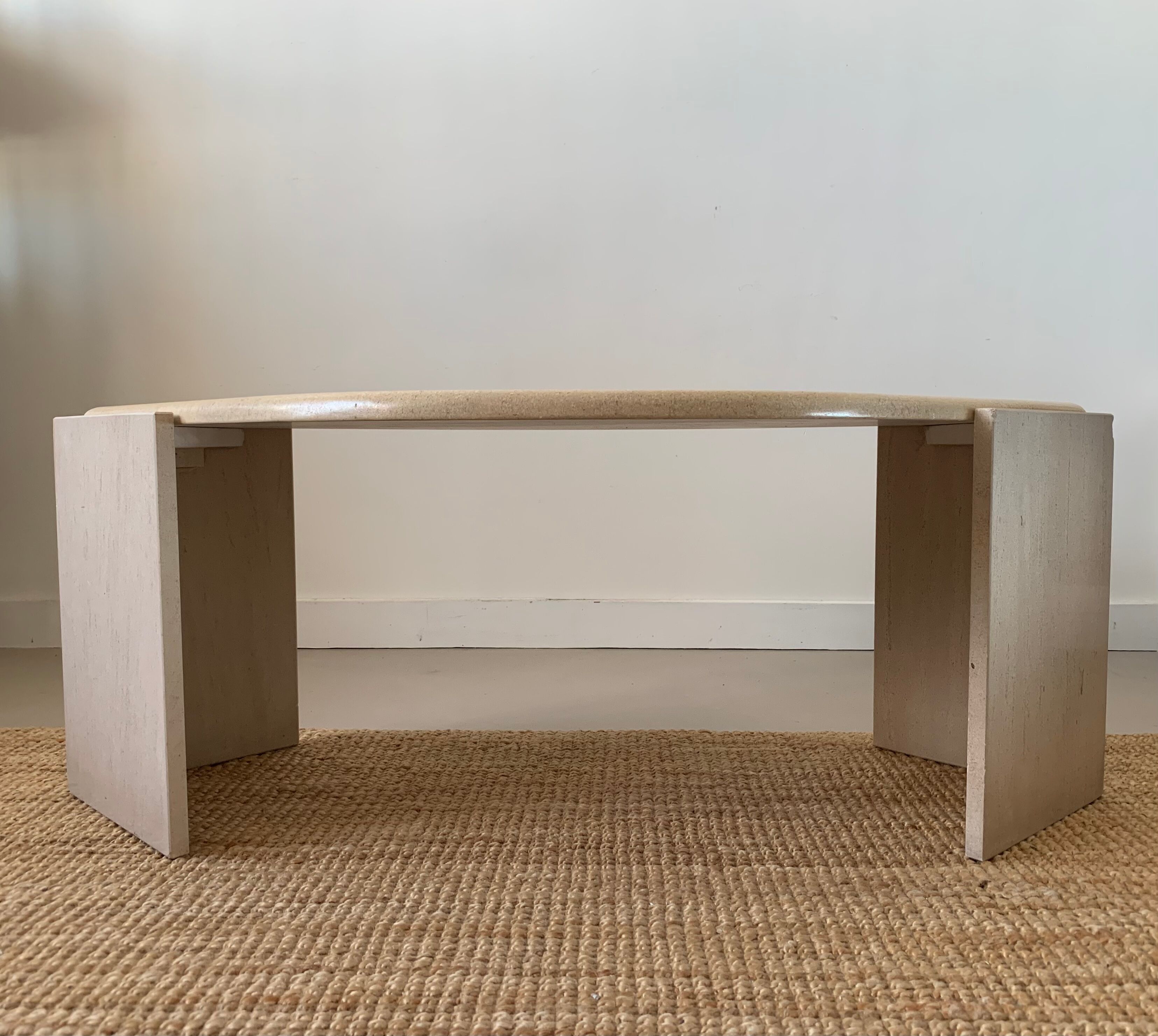 Table basse en travertin vintage
