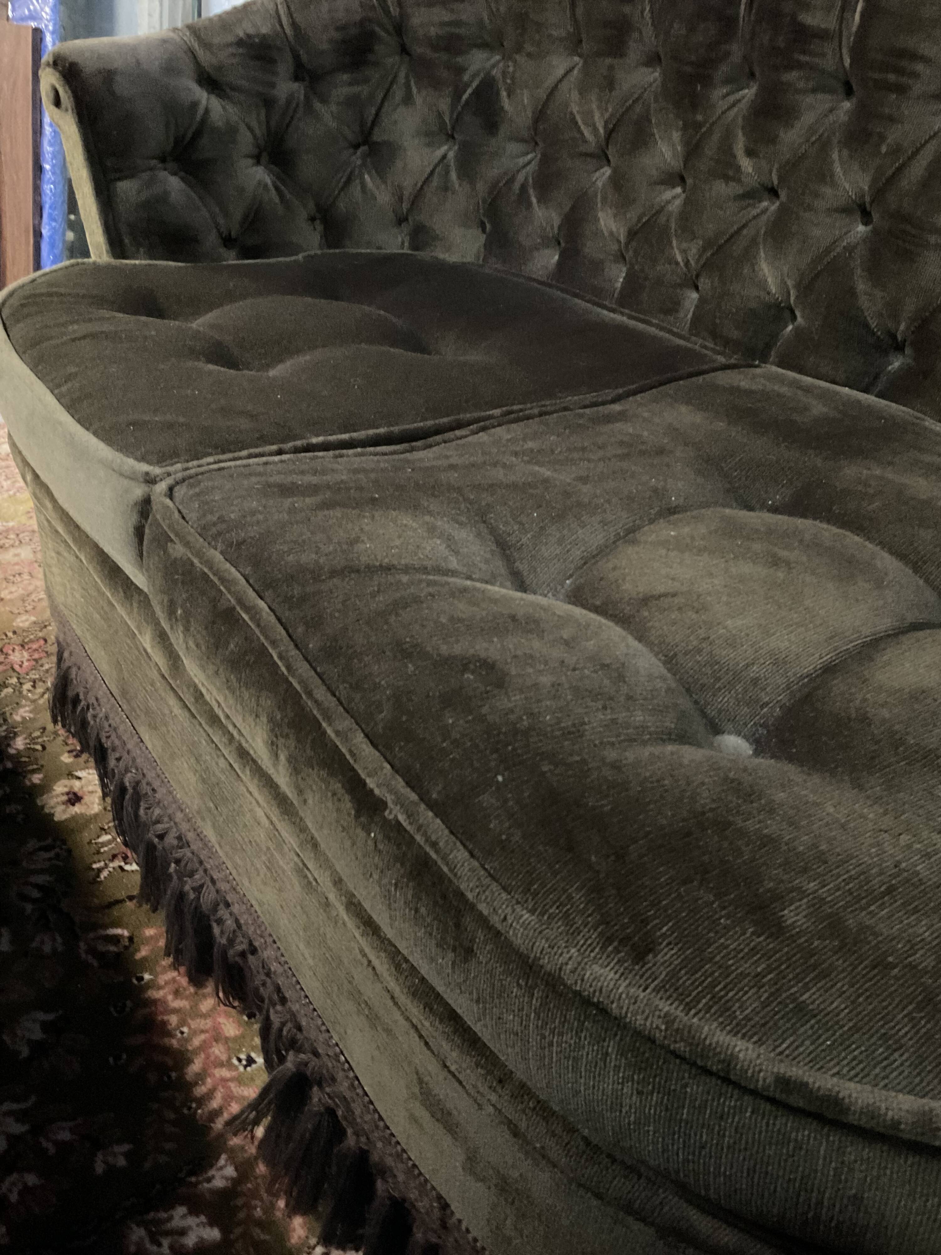 Vintage toad sofa from the 50s-60s in green velvet