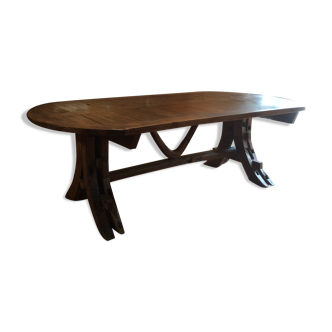 Rustic oval oak table