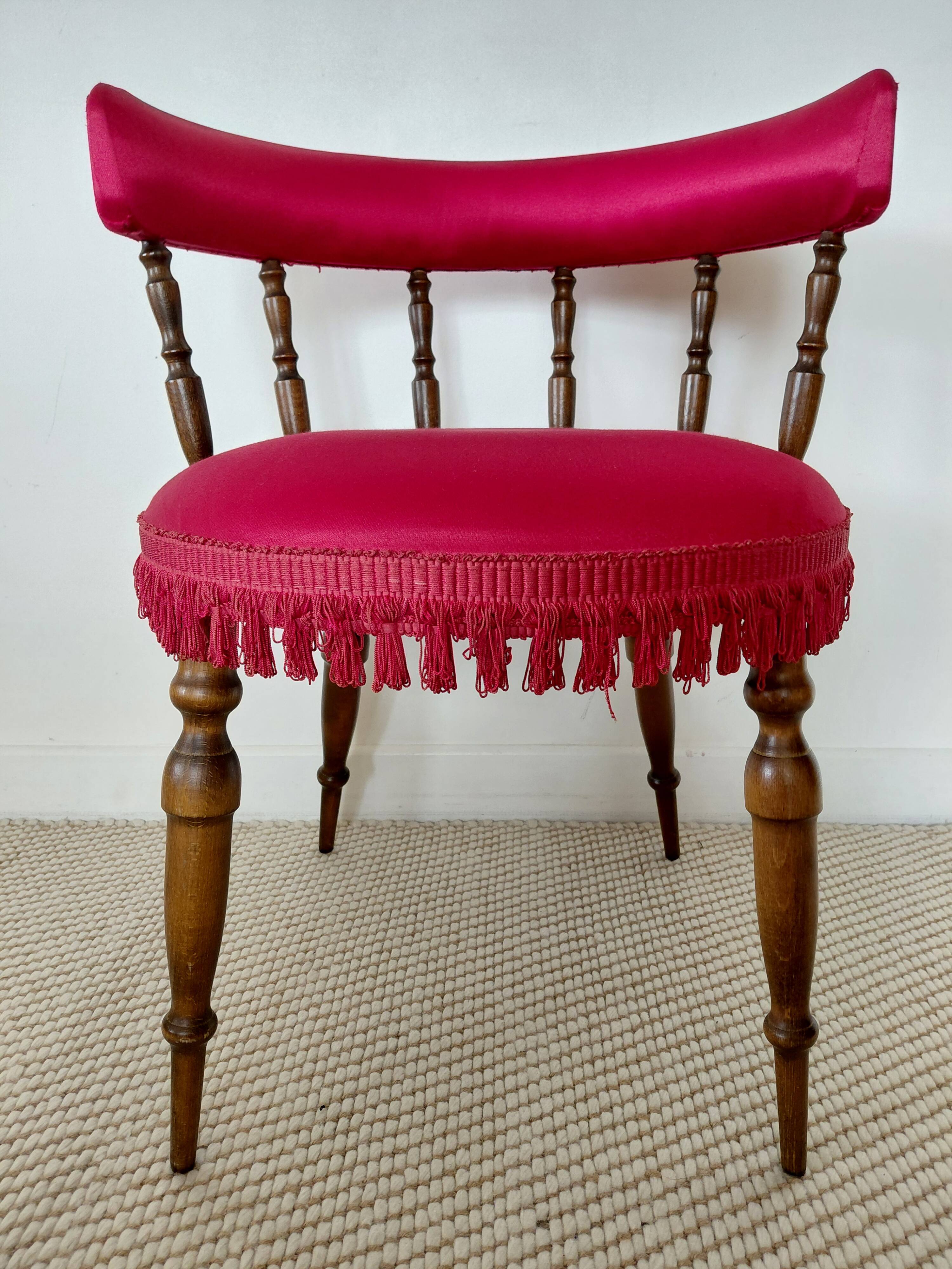 Napoleon III office chair in fuchsia velvet