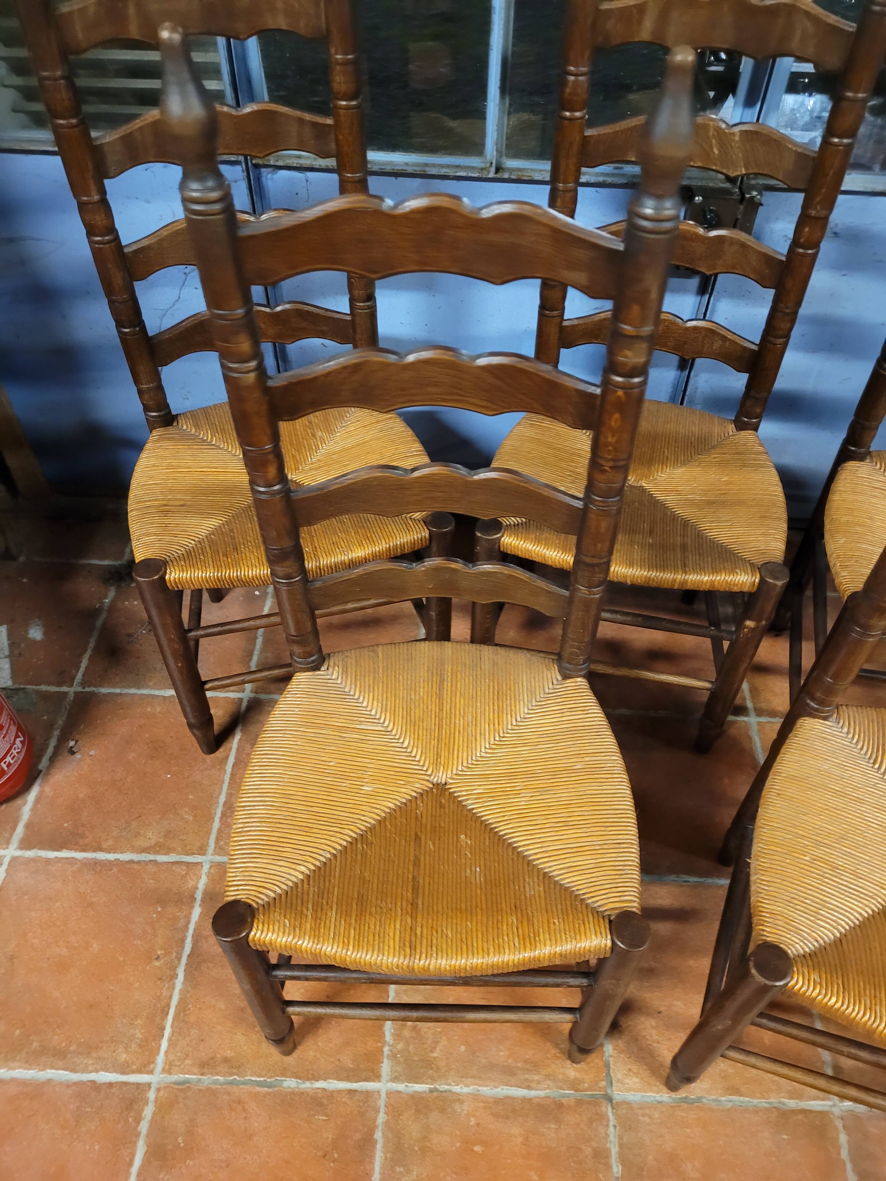 Set of 5 Picardy dining room chairs