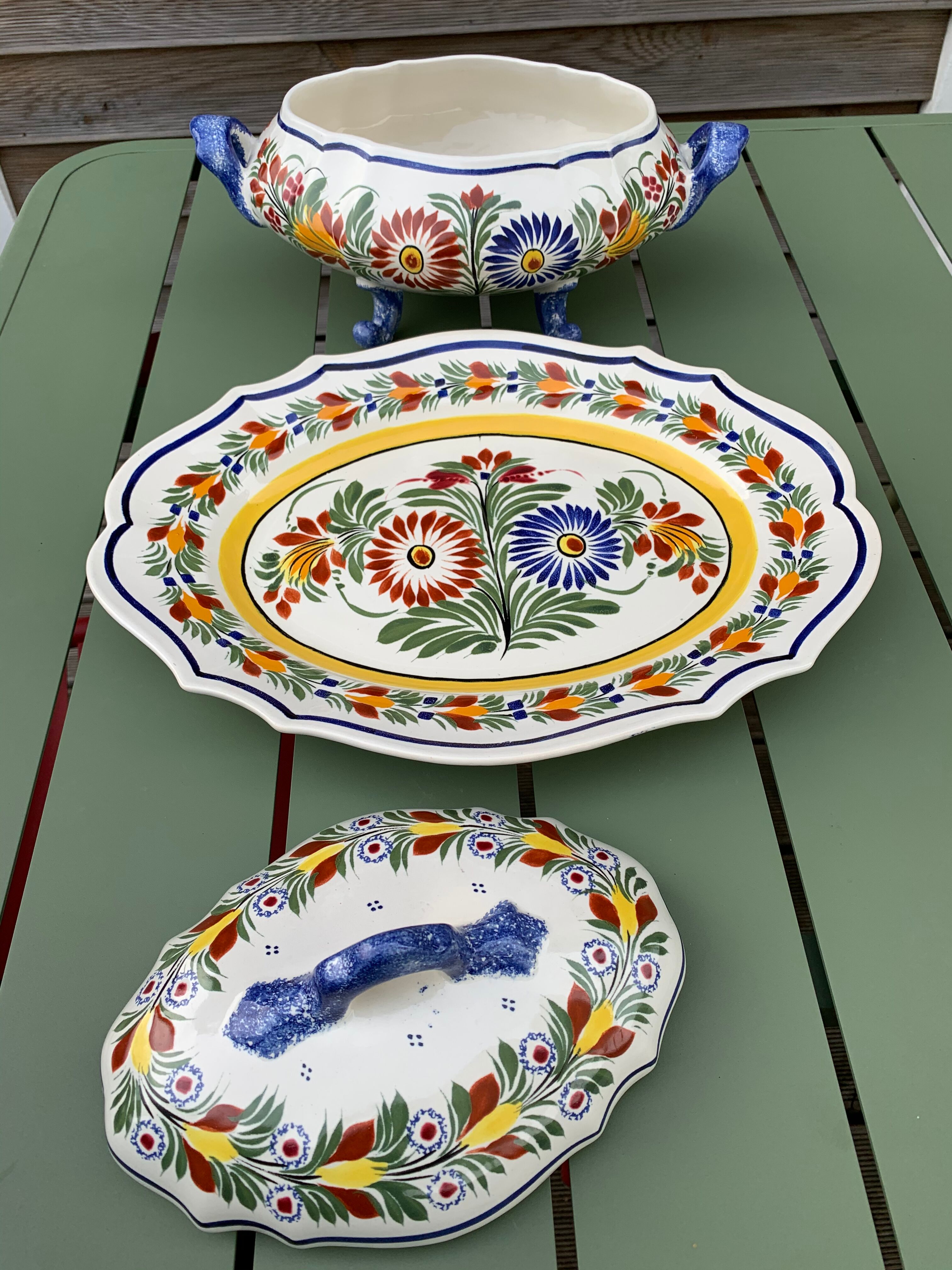 Soup and dish Henriot