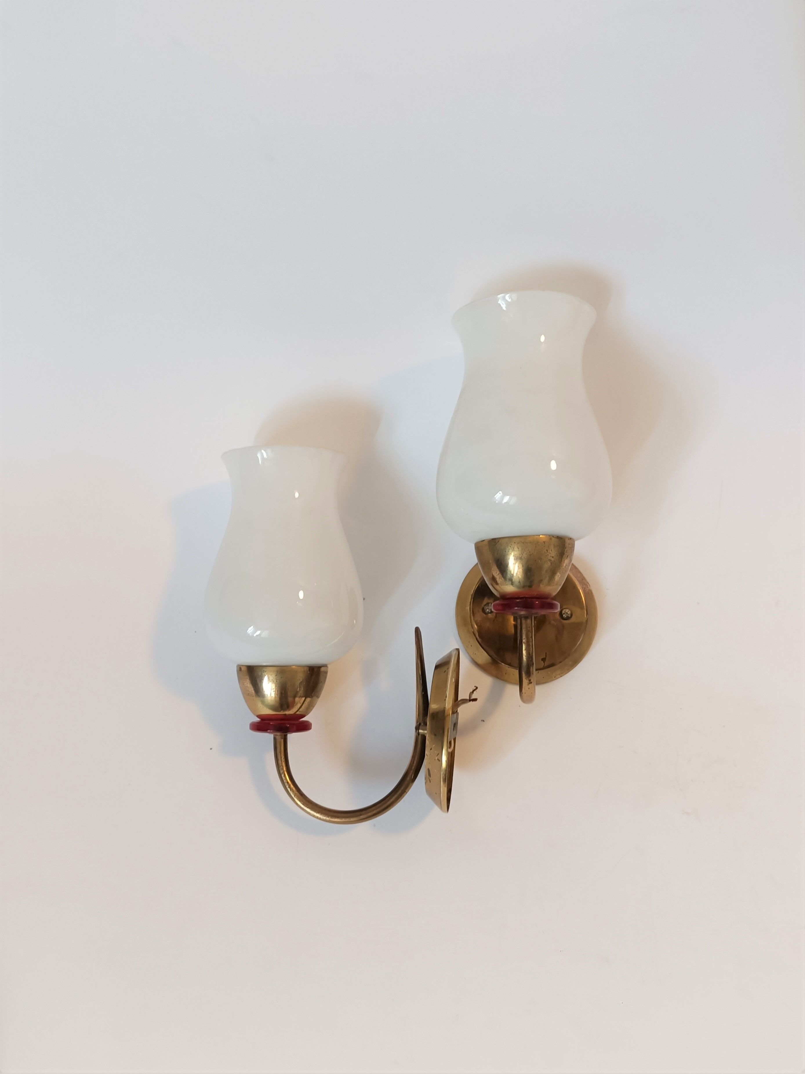 Pair of 1950 wall lamps in vintage golden brass