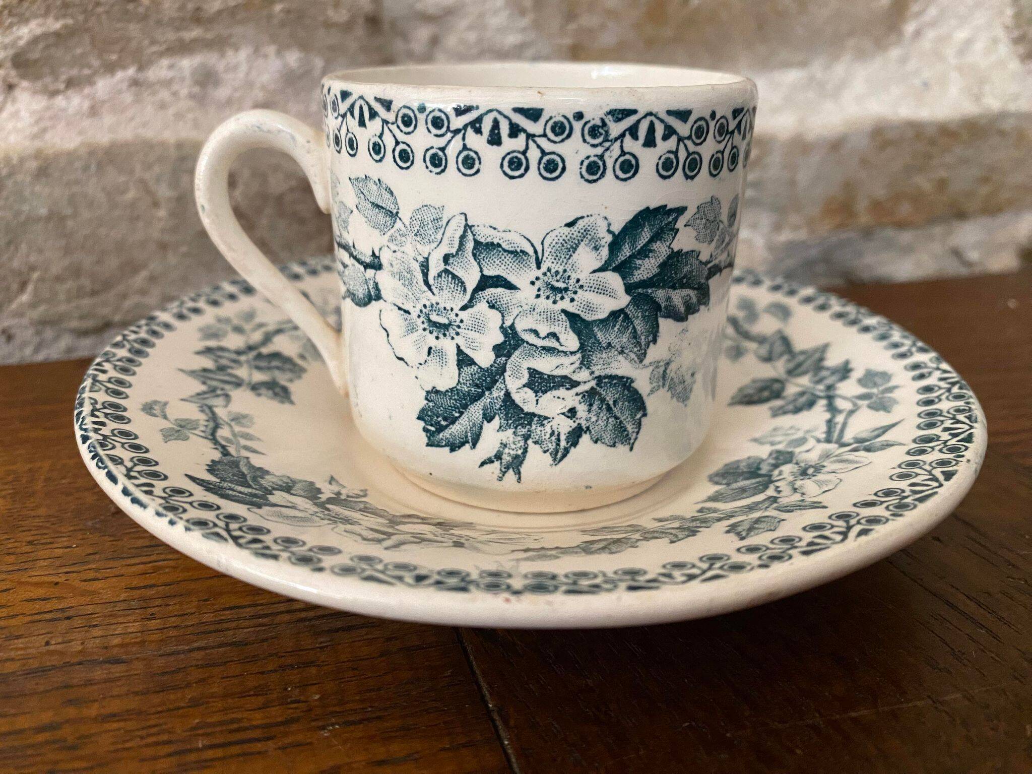 Cup and saucer old Iron earth stamped H.B.C.M Guadeloupe decoration flowers blue-green