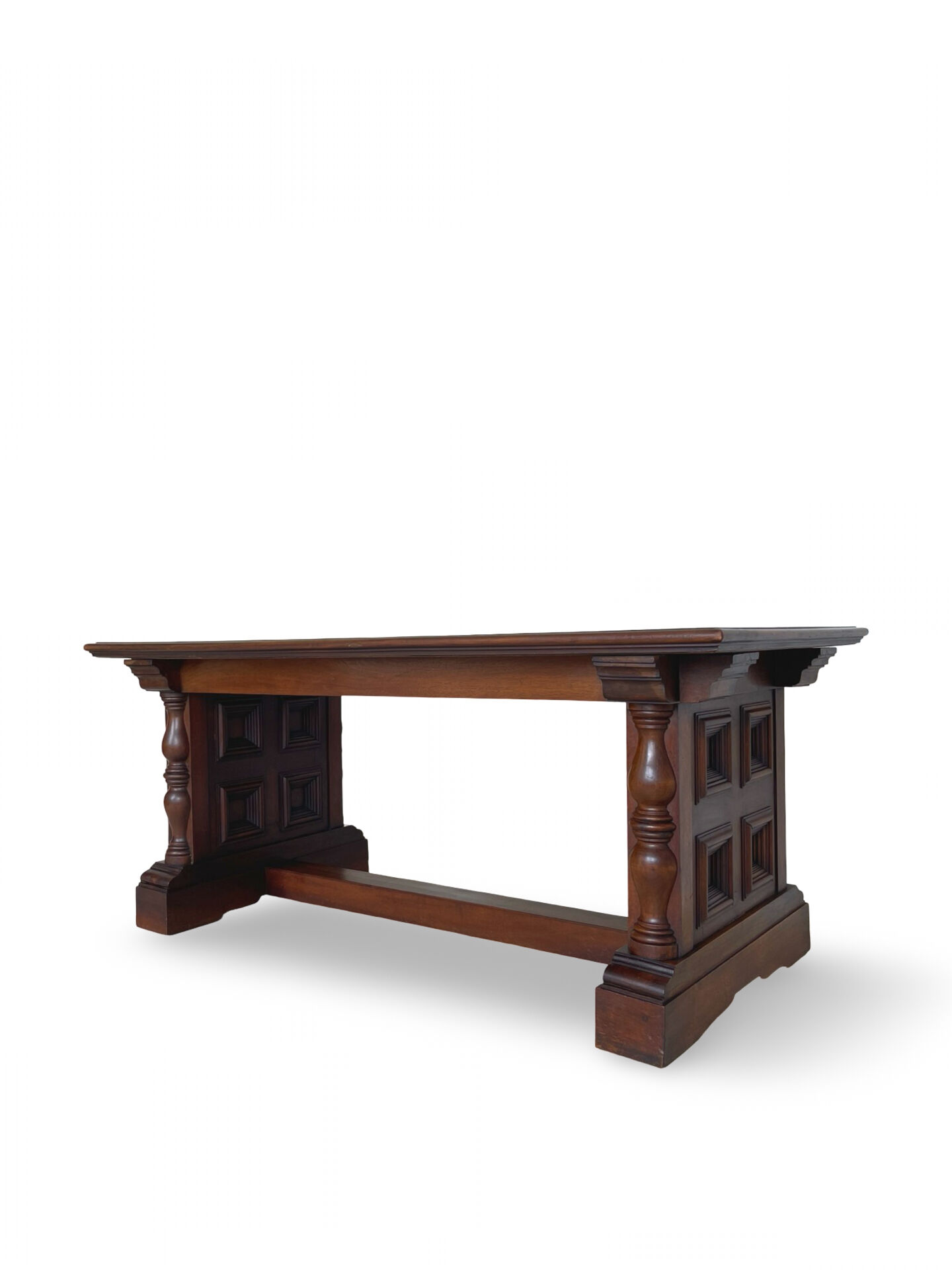 La table à manger extensible de haute qualité de style Renaissance italienne,
