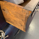 Commode tombeau patine noire style Louis XV