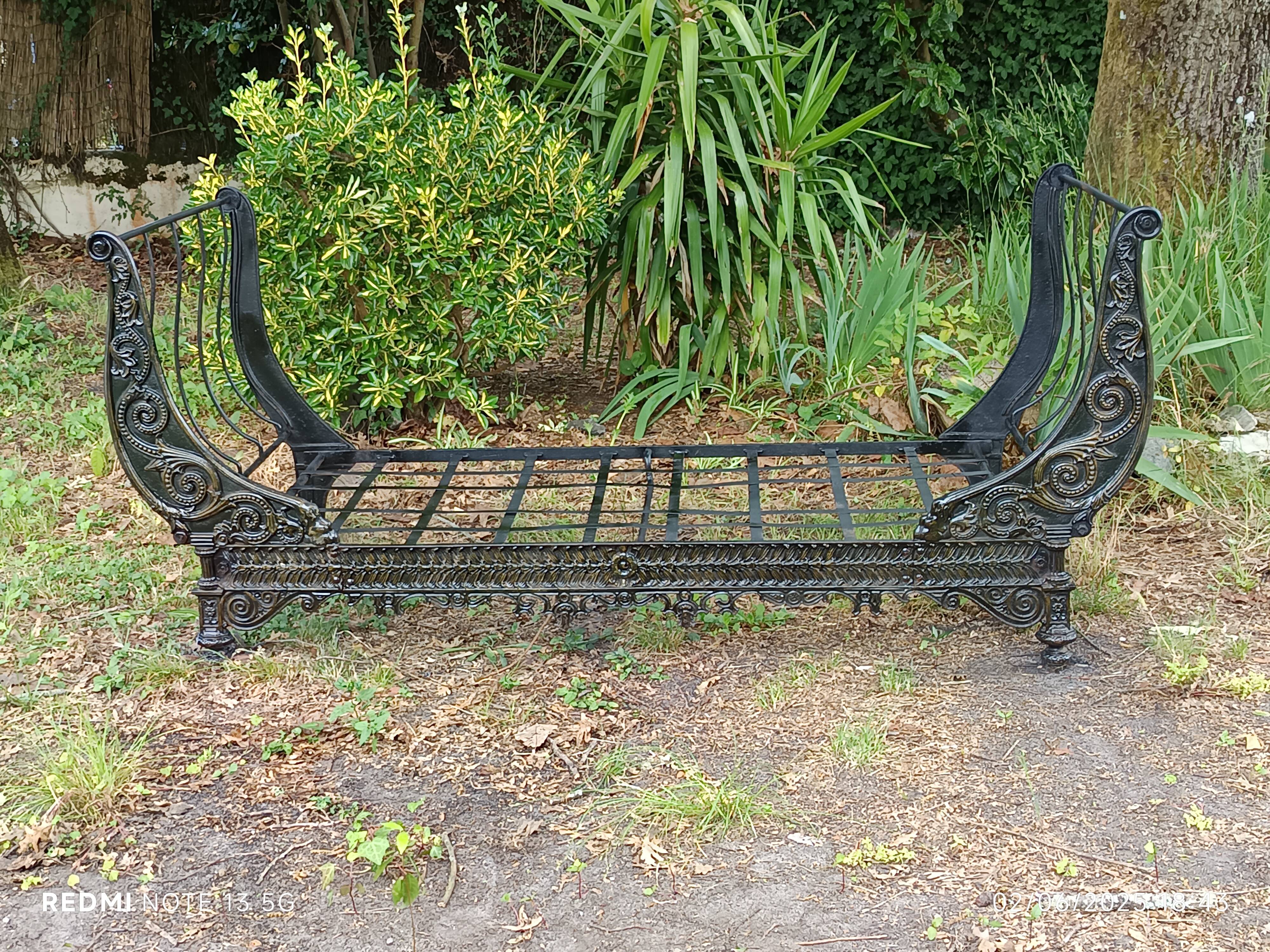 rare Napoleon III cast iron and wrought iron sofa bed, 19th century