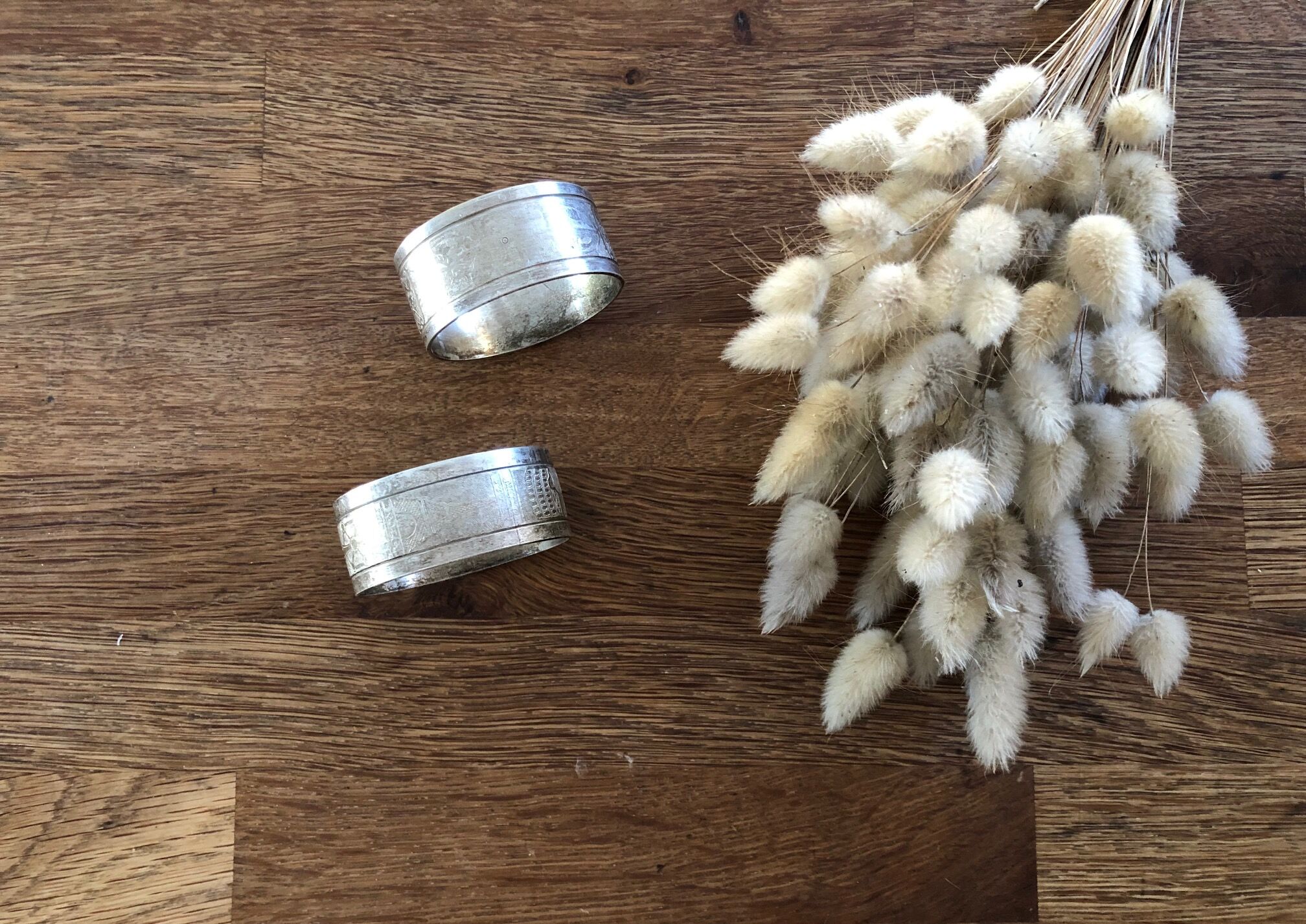 Duo de ronds de serviette anciens