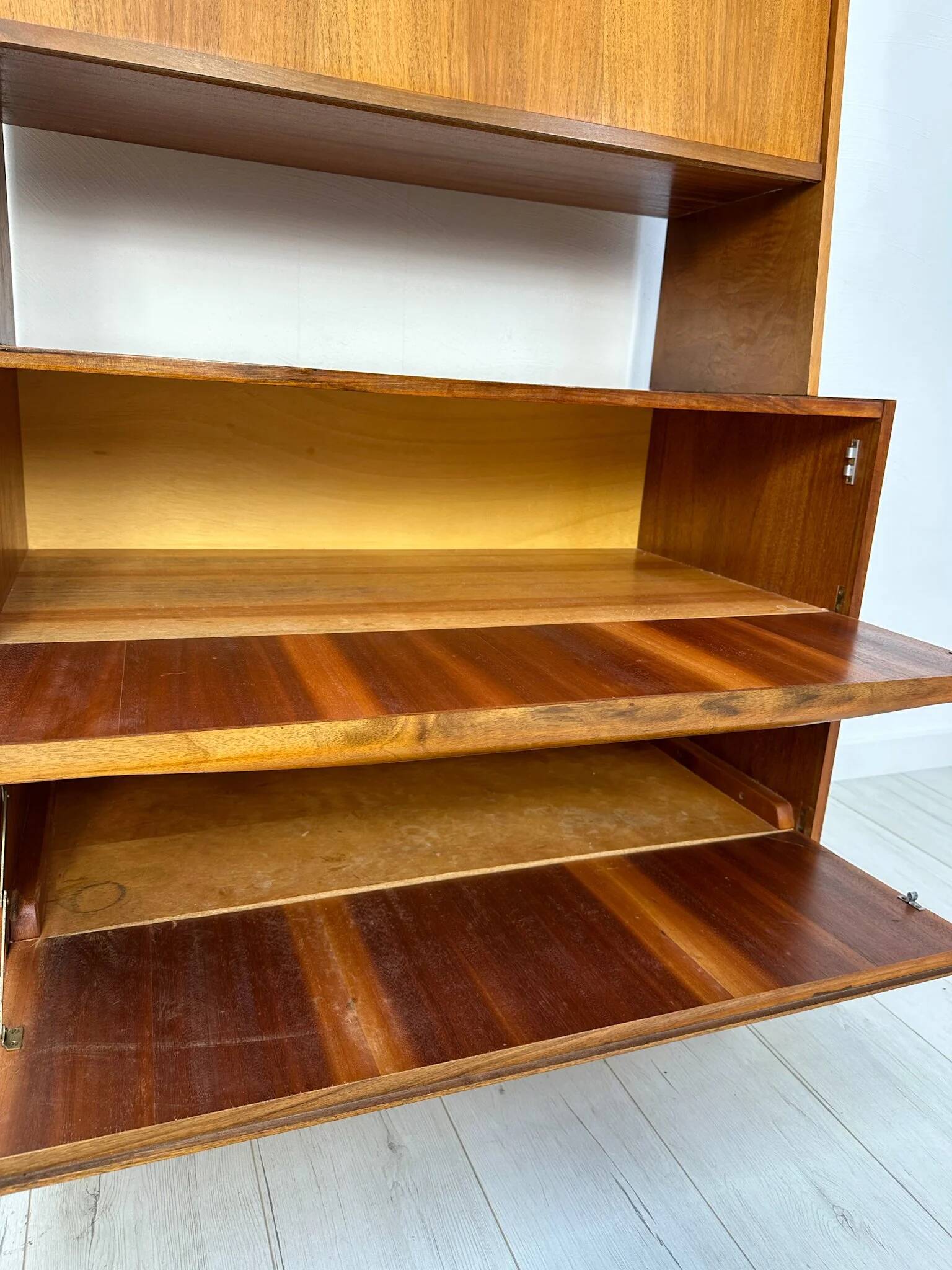 Secrétaire en noyer par Franz Ehrlich pour Hellerau, années 1950