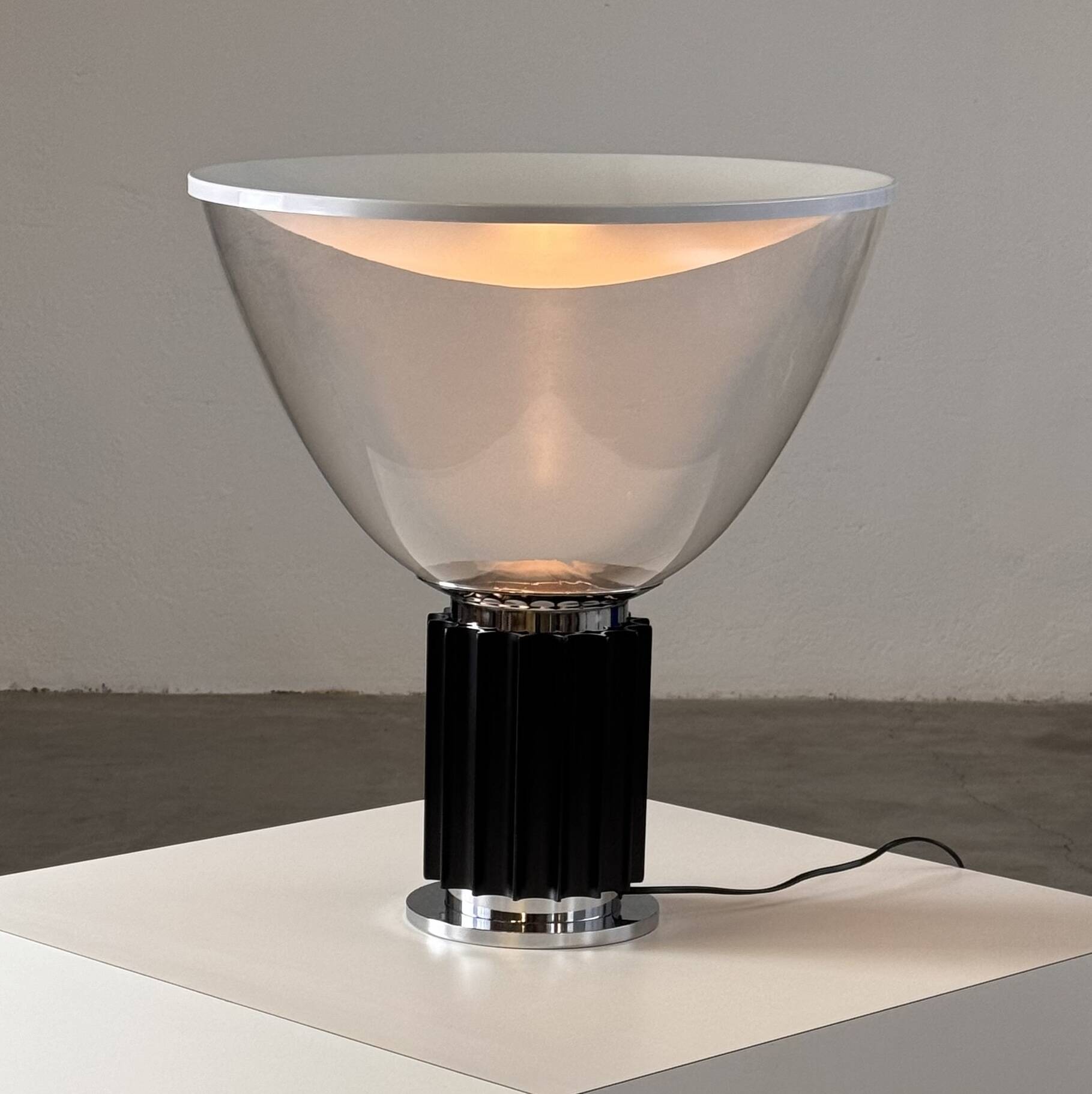 Iconic "Taccia" Table Lamp by Achille & Pier Giacomo Castiglioni for Flos,