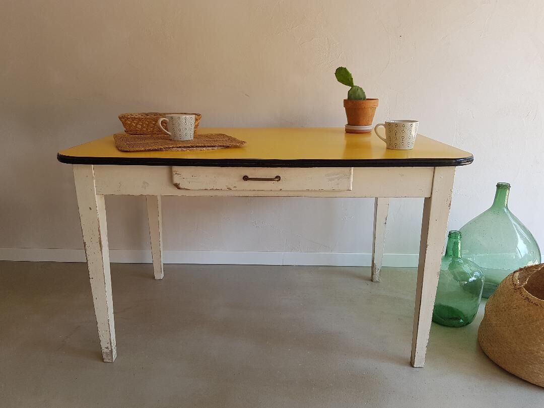 60s kitchen table in wood and formica