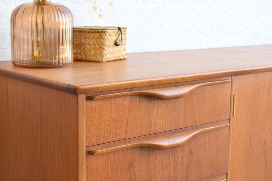 Enfilade Jentique – "wave" handles 183 cm