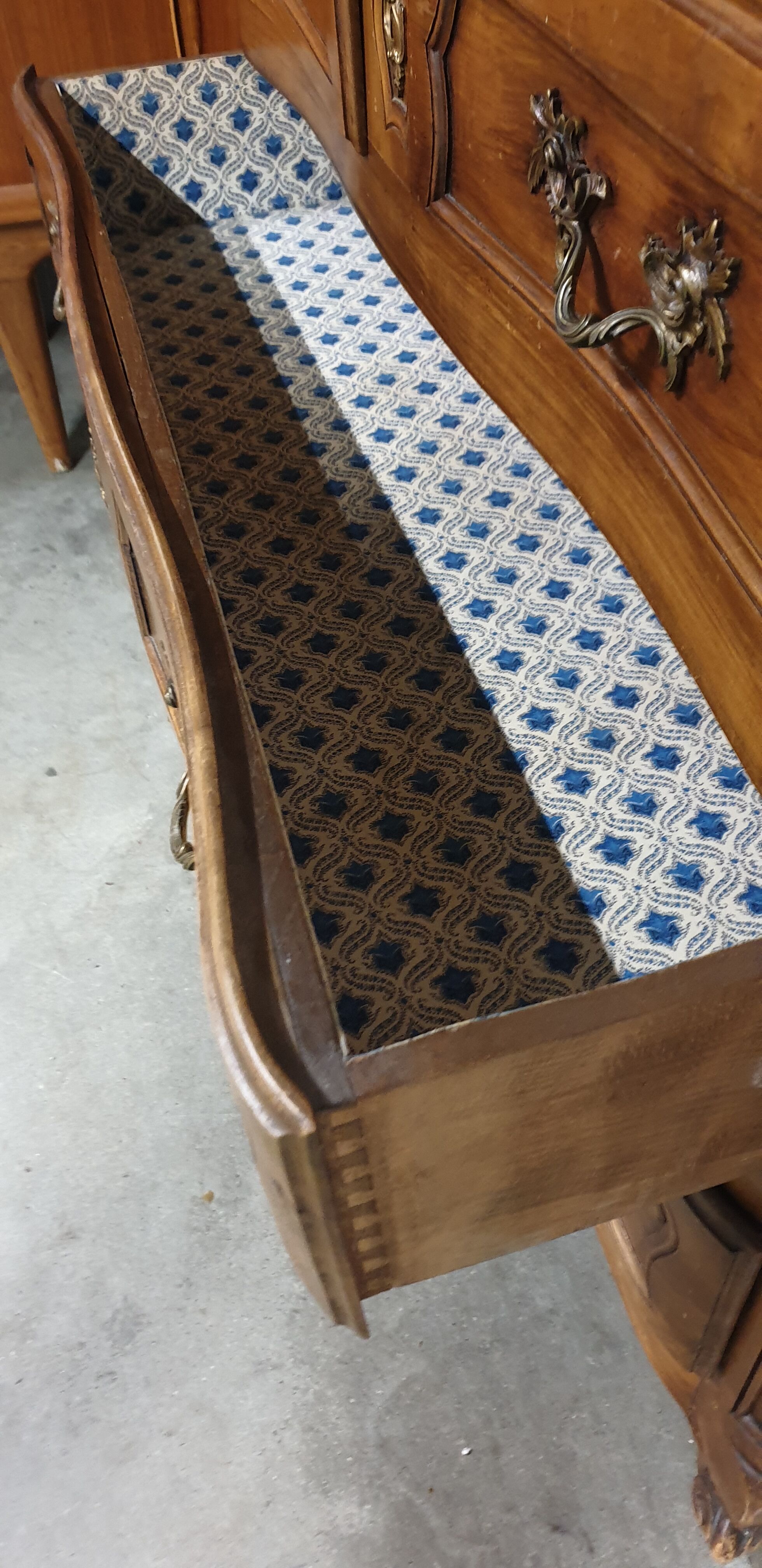 Commode louis xv 3 drawers