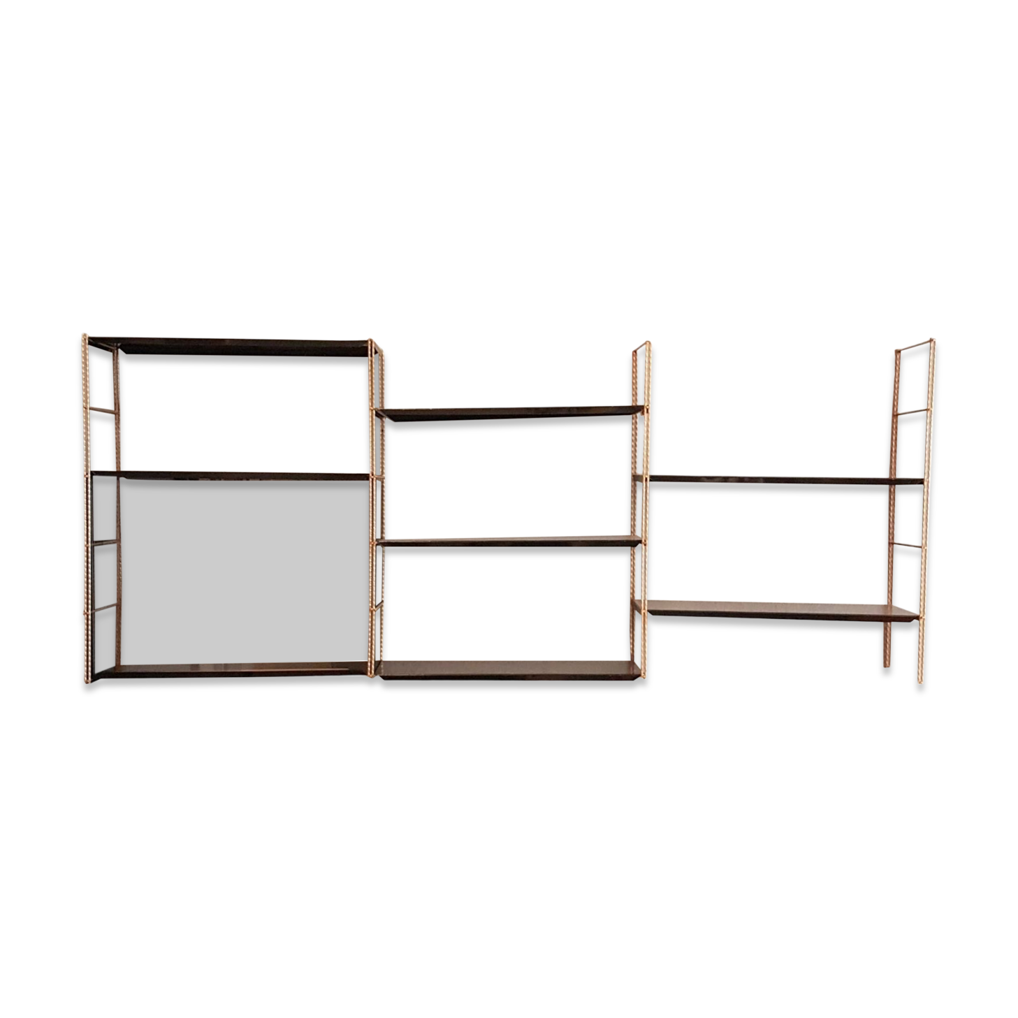 Tomado style wall shelf