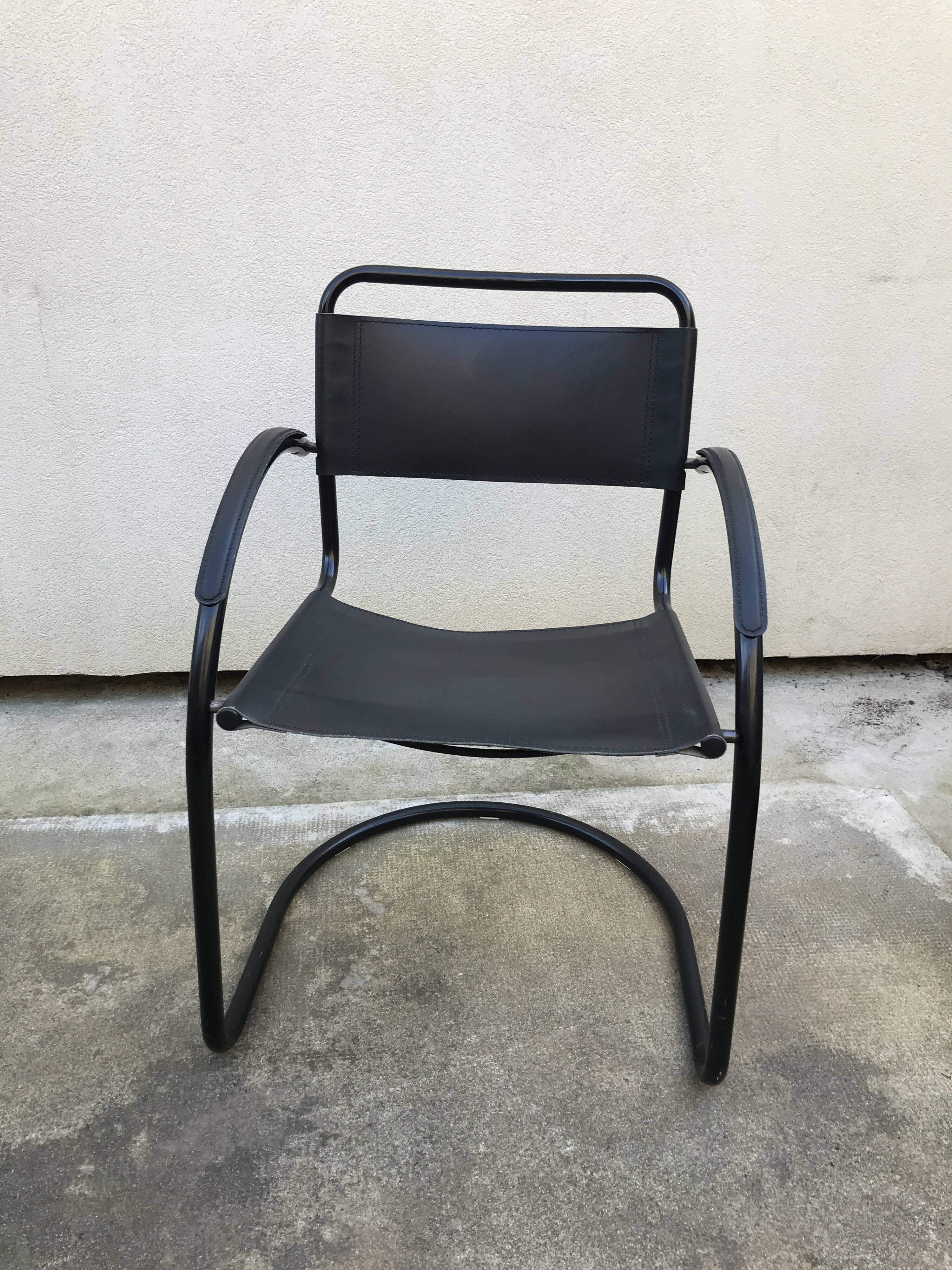 Fauteuil en cuir