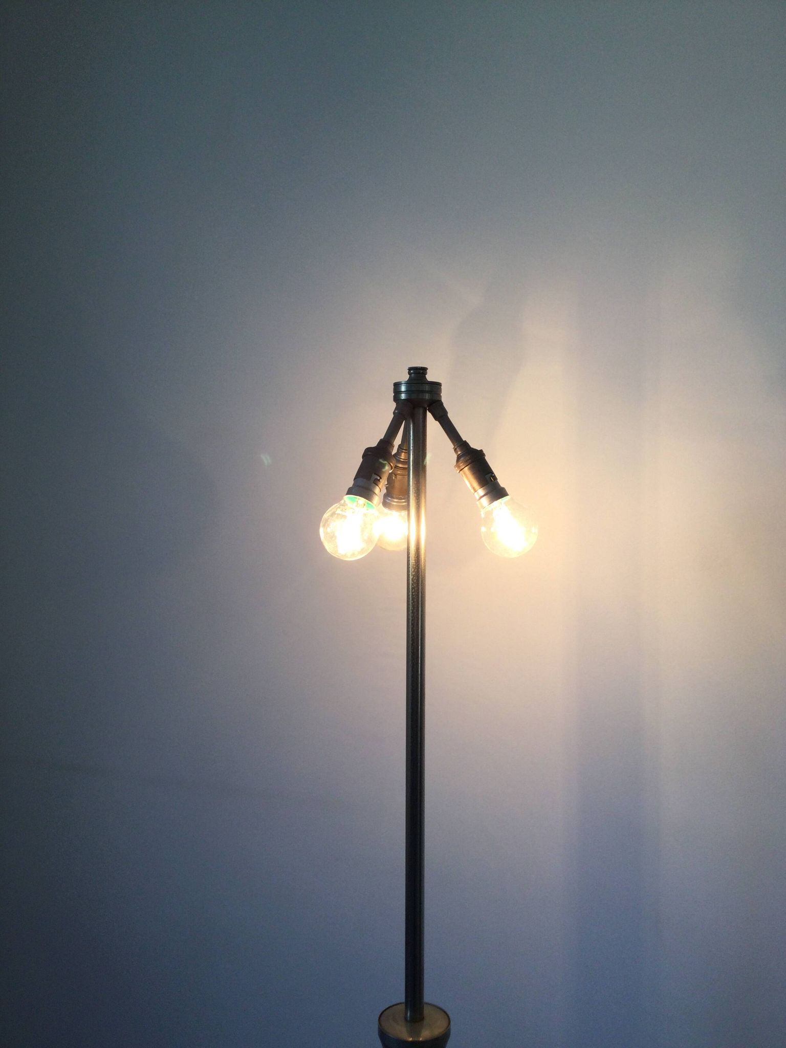 Lampe carrée en laiton chromé, 1970