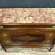Commode Louis XVI parisienne en acajou flammé