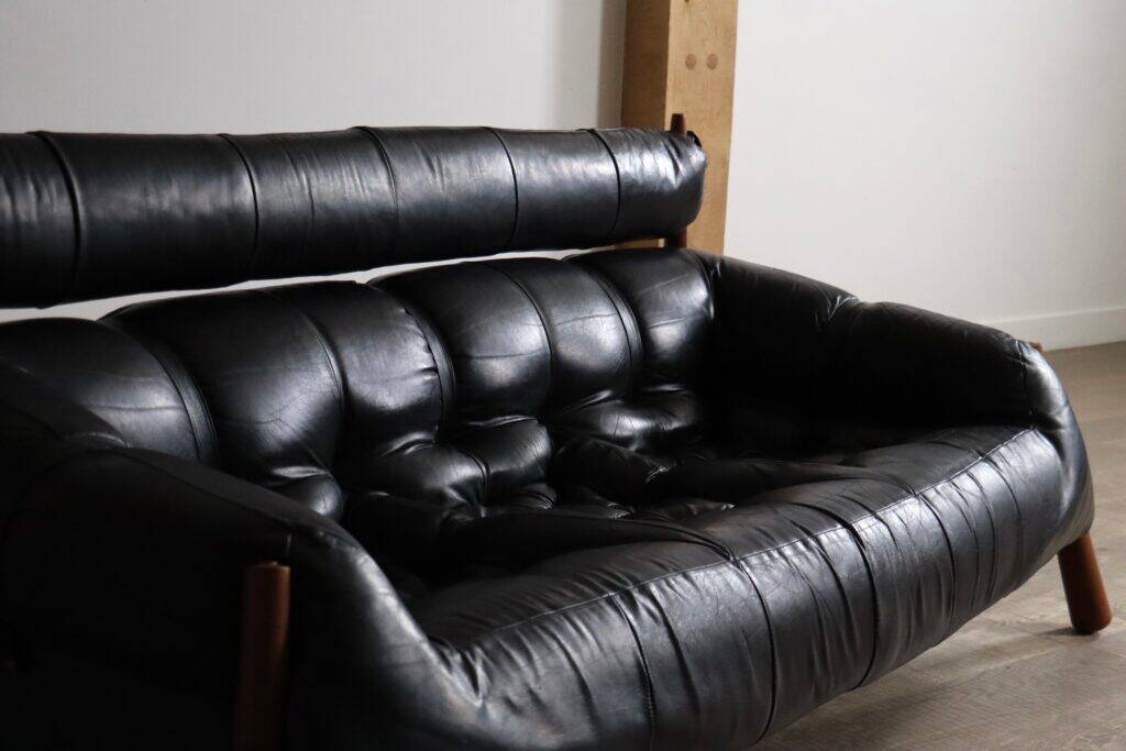 Percival Lafer MP-81 three seater sofa in black leather, Brazil 1970s