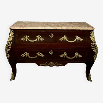 Commode de style Louis XV.