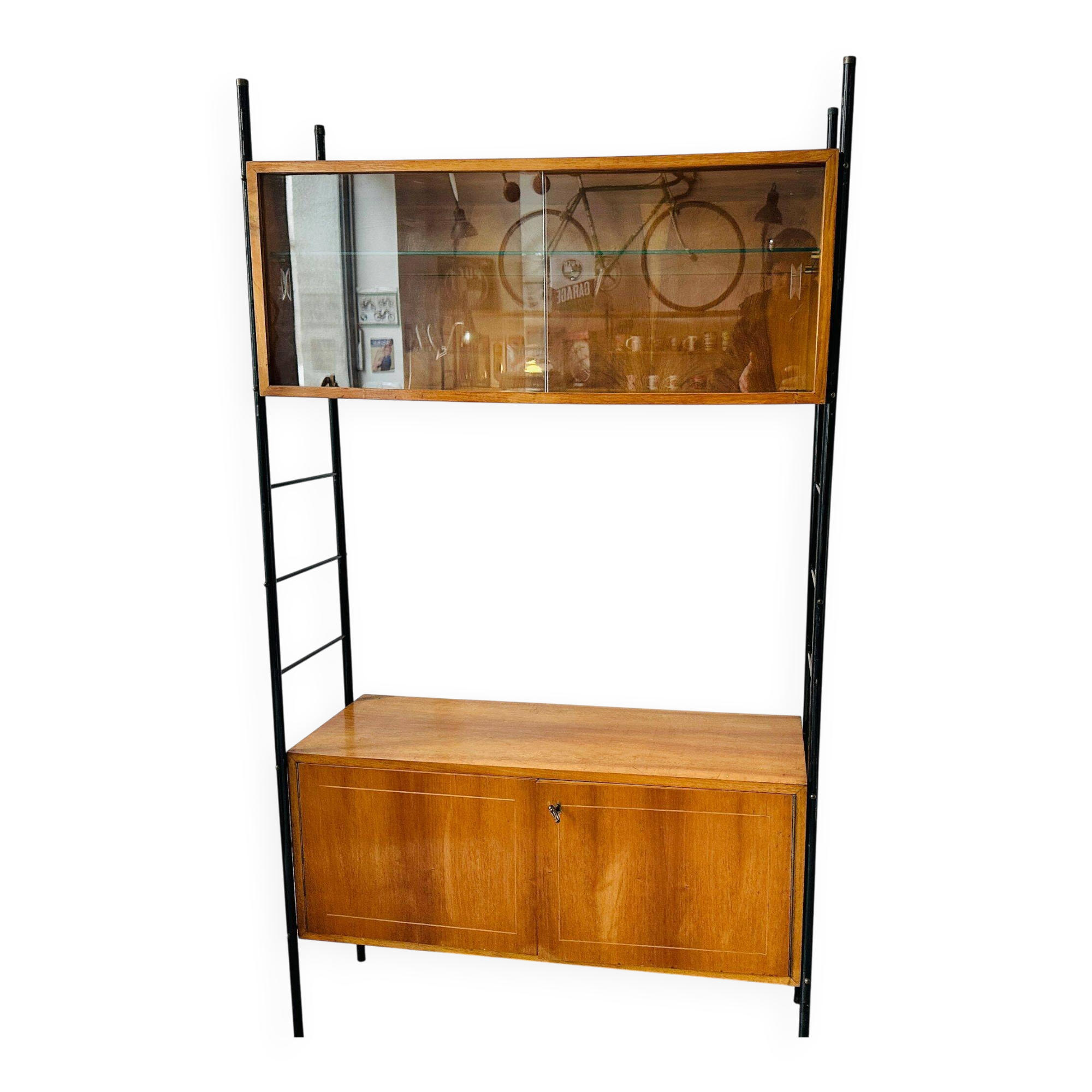 Mid-Century ladder shelving unit from the 1950s–60s