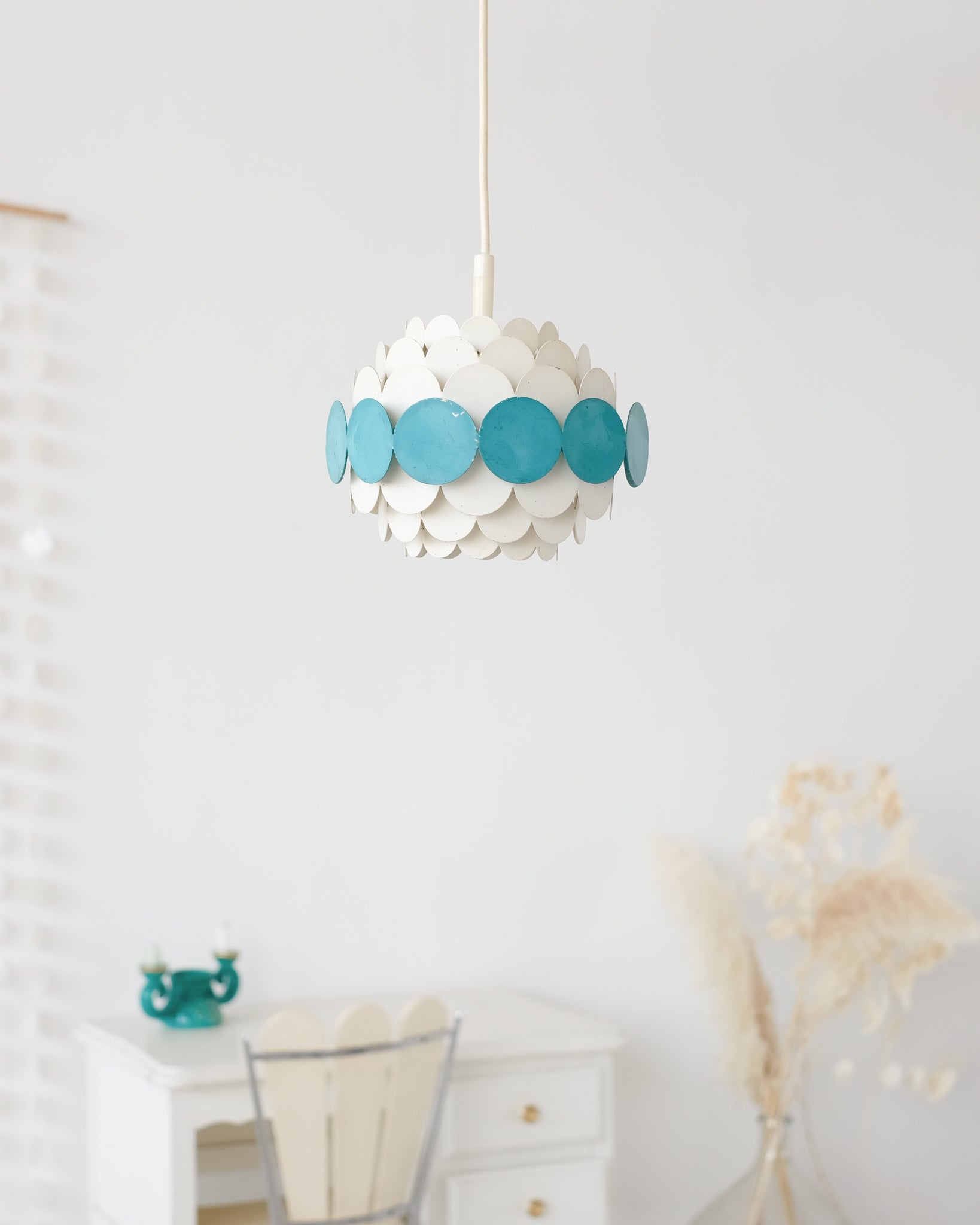 Vintage pendant lamp in white and green metal