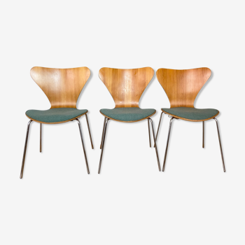 Ensemble de trois chaises de salle à manger 3107 par Arne Jacobsen pour Fritz Hansen Danemark
