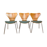 Set of three 3107 Dining Chairs by Arne Jacobsen for Fritz Hansen Denmark