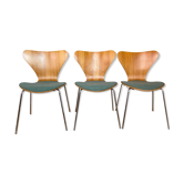 Set of three 3107 Dining Chairs by Arne Jacobsen for Fritz Hansen Denmark