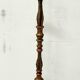 Lampadaire en bois sculpté polychrome XX siècle