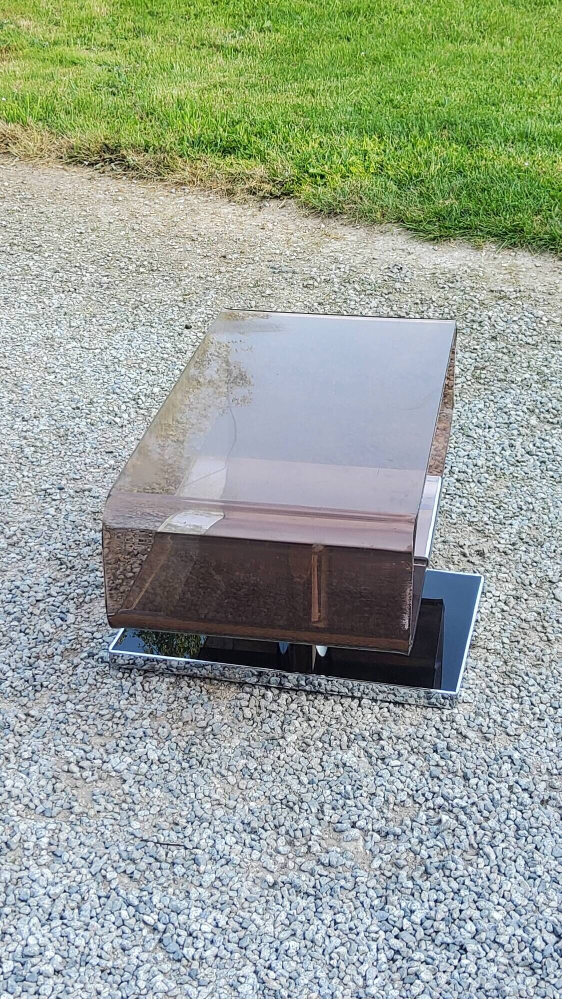 Coffee table from the 70s in chromed steel and smoked plexiglass double swivel trays