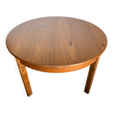 Scandinavian extendable table in teak