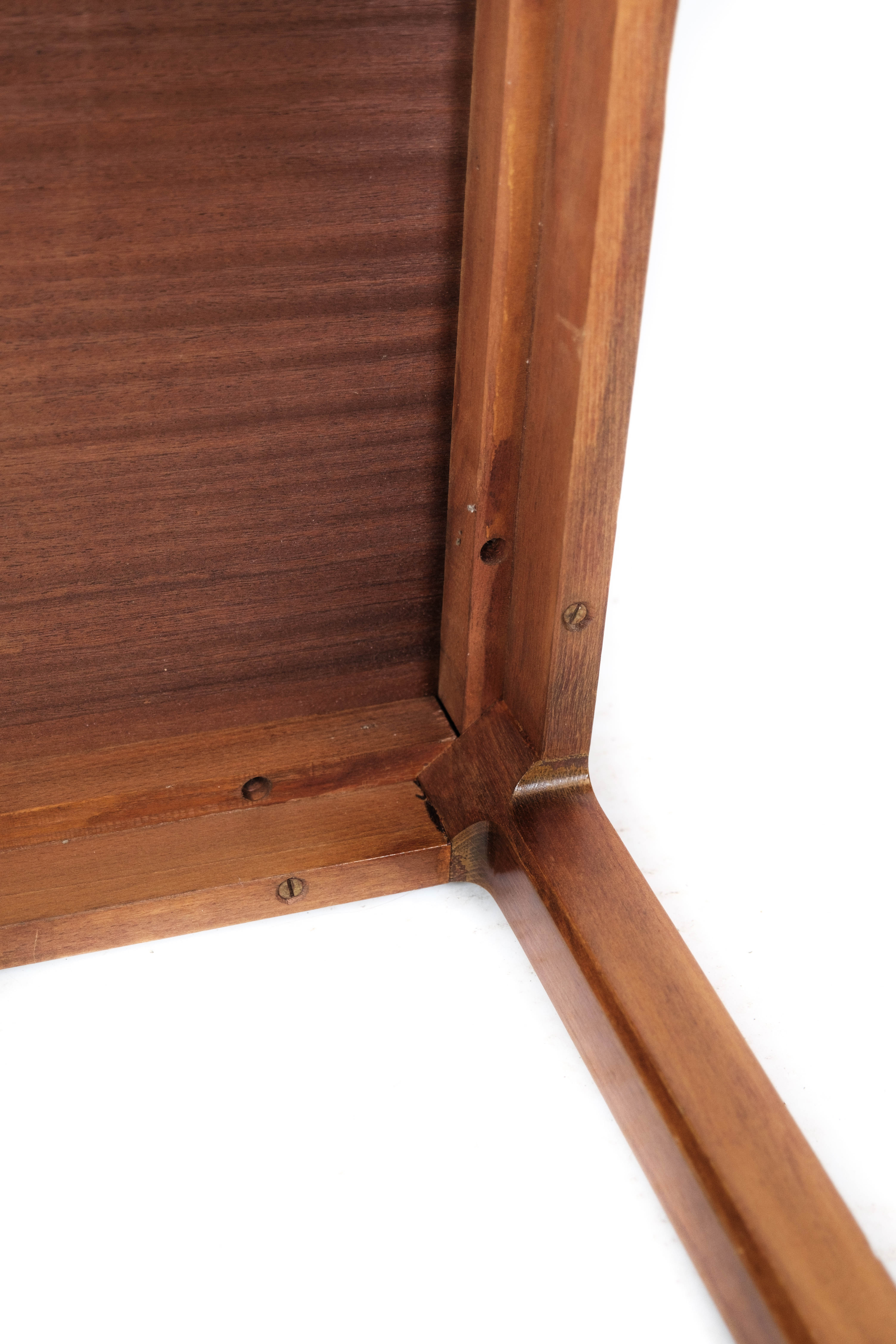 Coffee table in light mahogany of Danish design from the 1960s