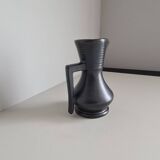 Modernist pitcher in black ceramic / handcrafted / vintage / France / 60s / mid-century / 20th century / kergonan