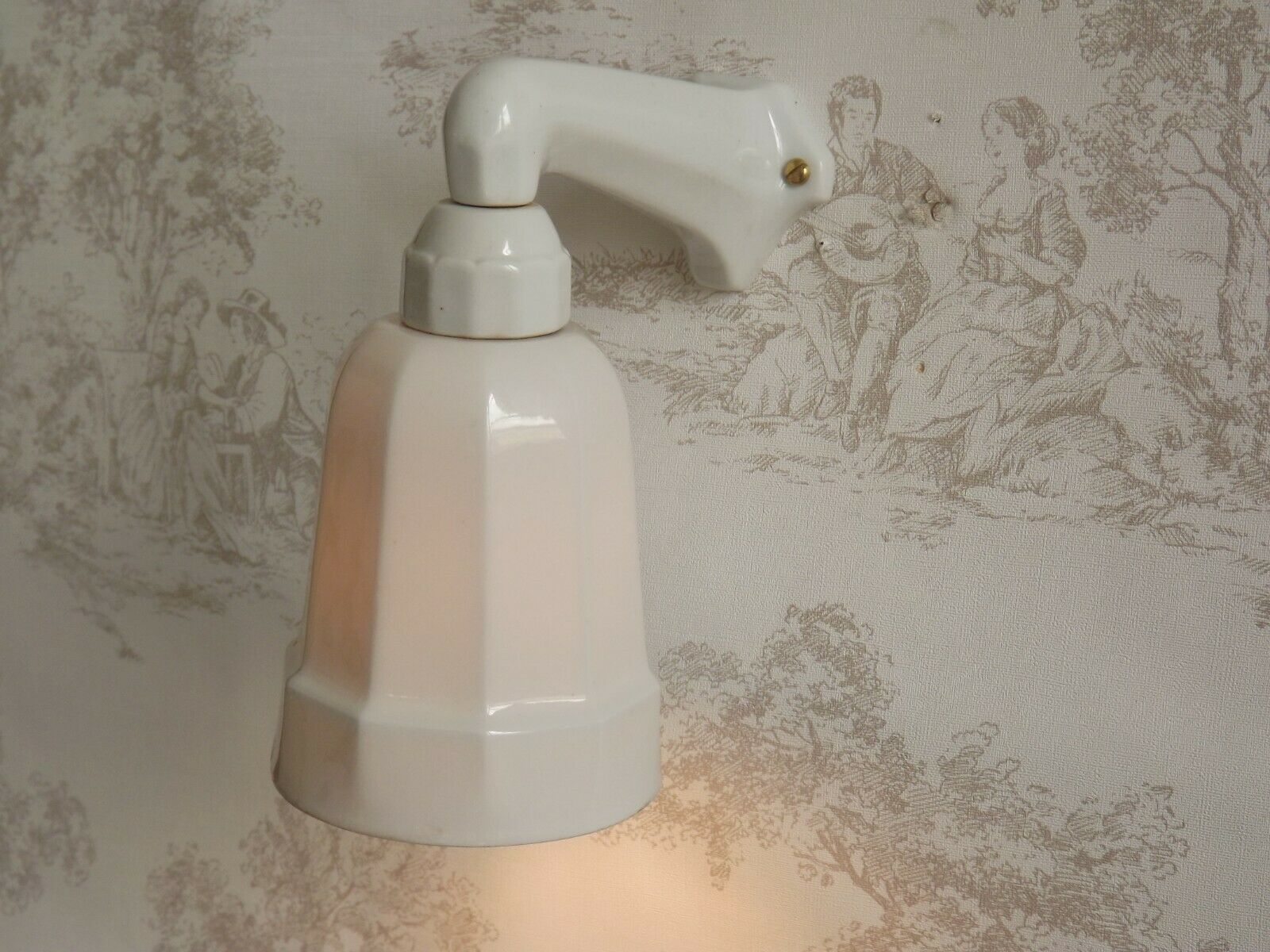 Français antique art déco style porcelaine blanche applique murale simple et ombre