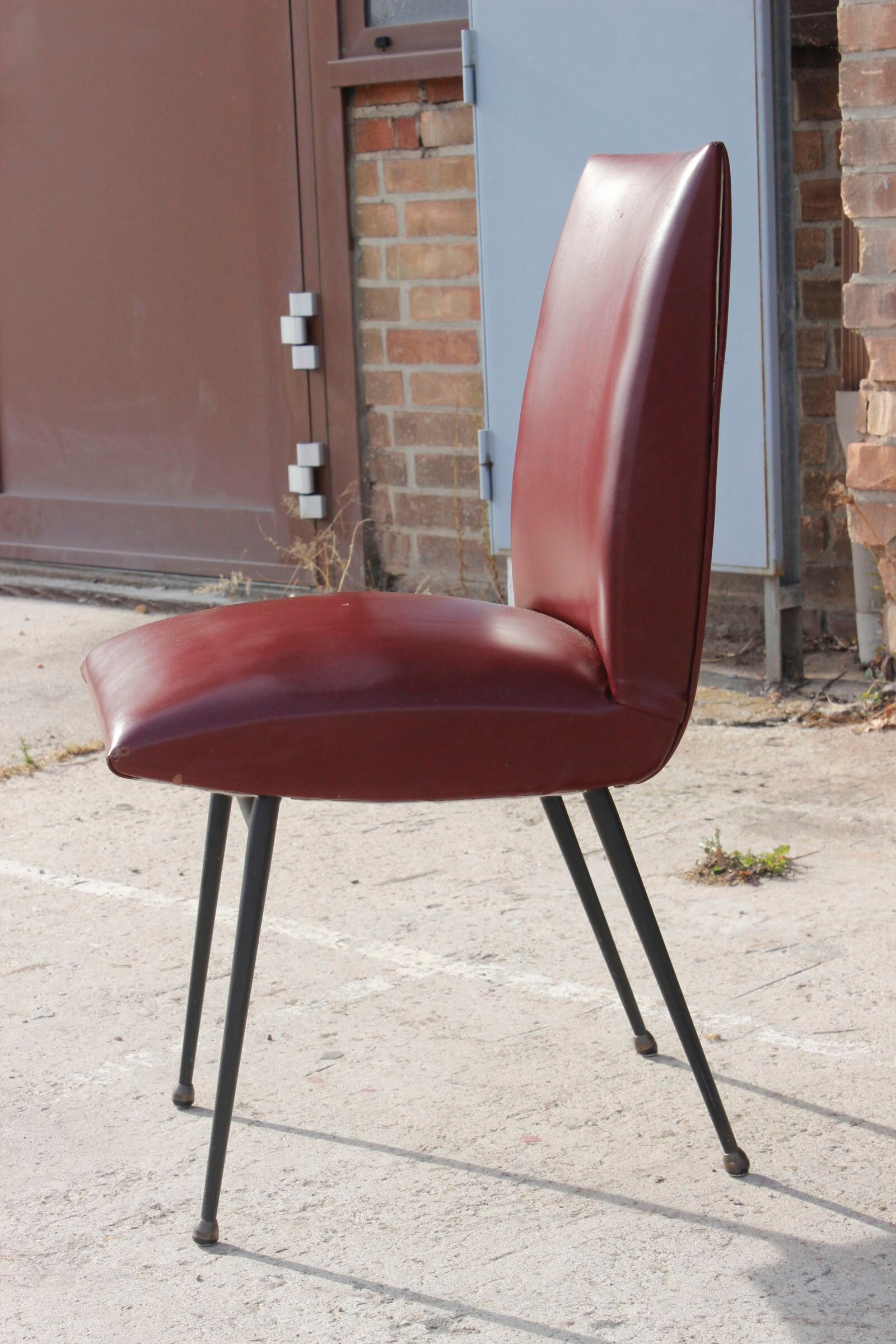 Chaise acier & skaï bordeaux années 50