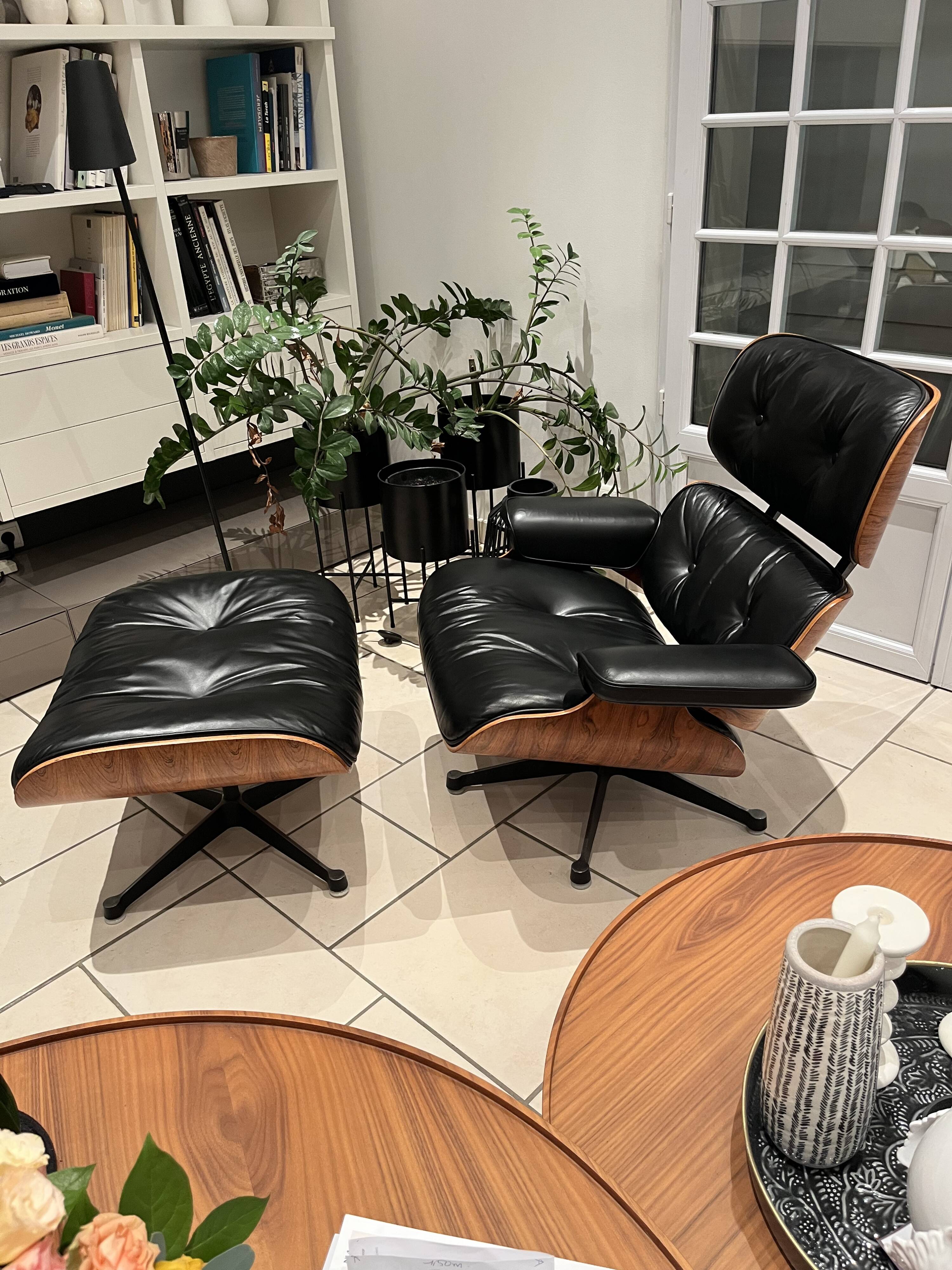 Charles & Ray Eames Lounge Chair & Ottoman, International Furniture