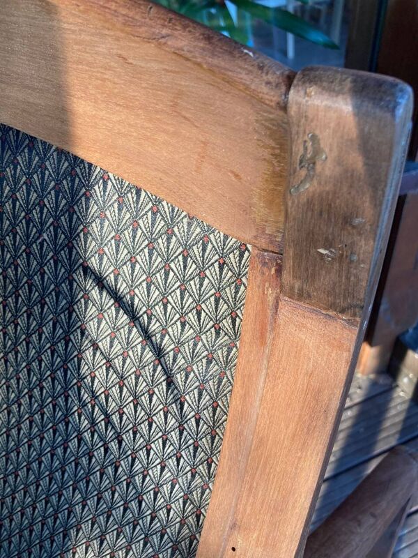 Ancien fauteuil Style régence avec restauration complète