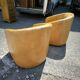 Paire de Fauteuils cuir vers 1980