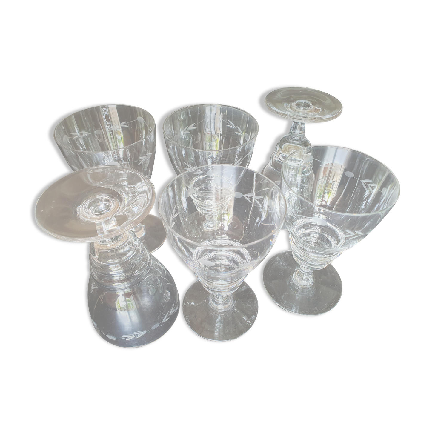6 vintage wine glasses engraved pyramid shape