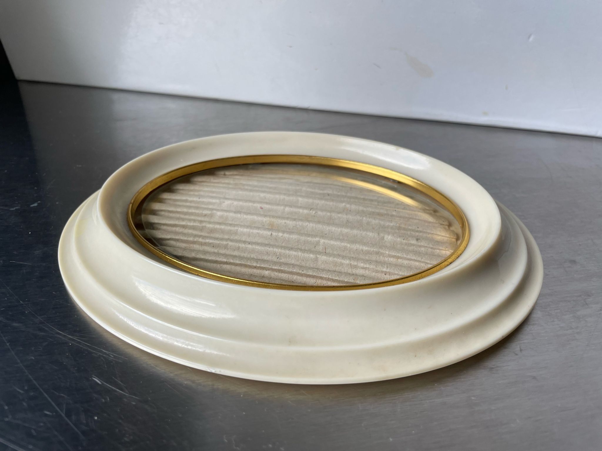Vintage oval bakelite frame 18 cm x 14 cm  convex glass