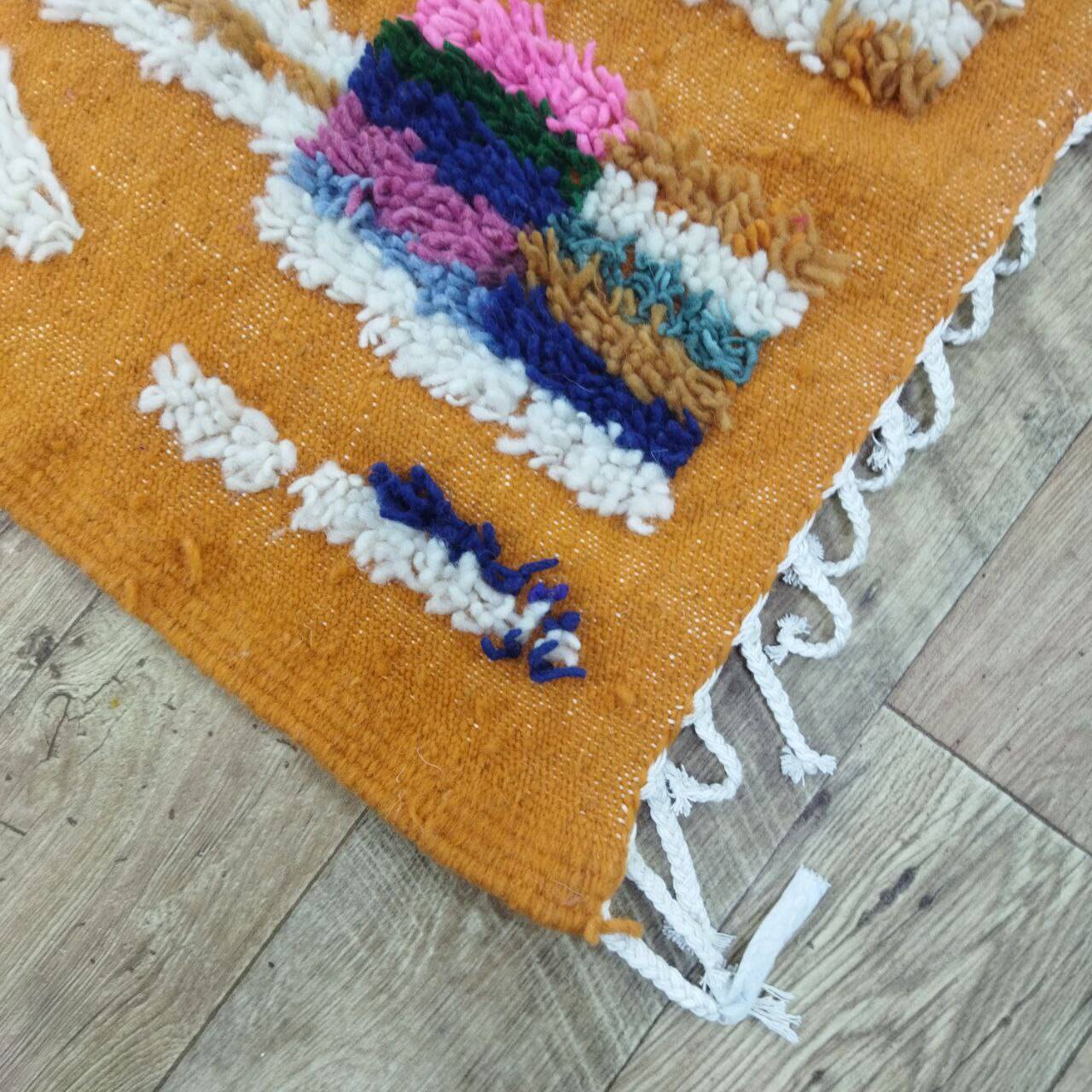 Azilal Berber rug in handmade wool 255 X 140 CM