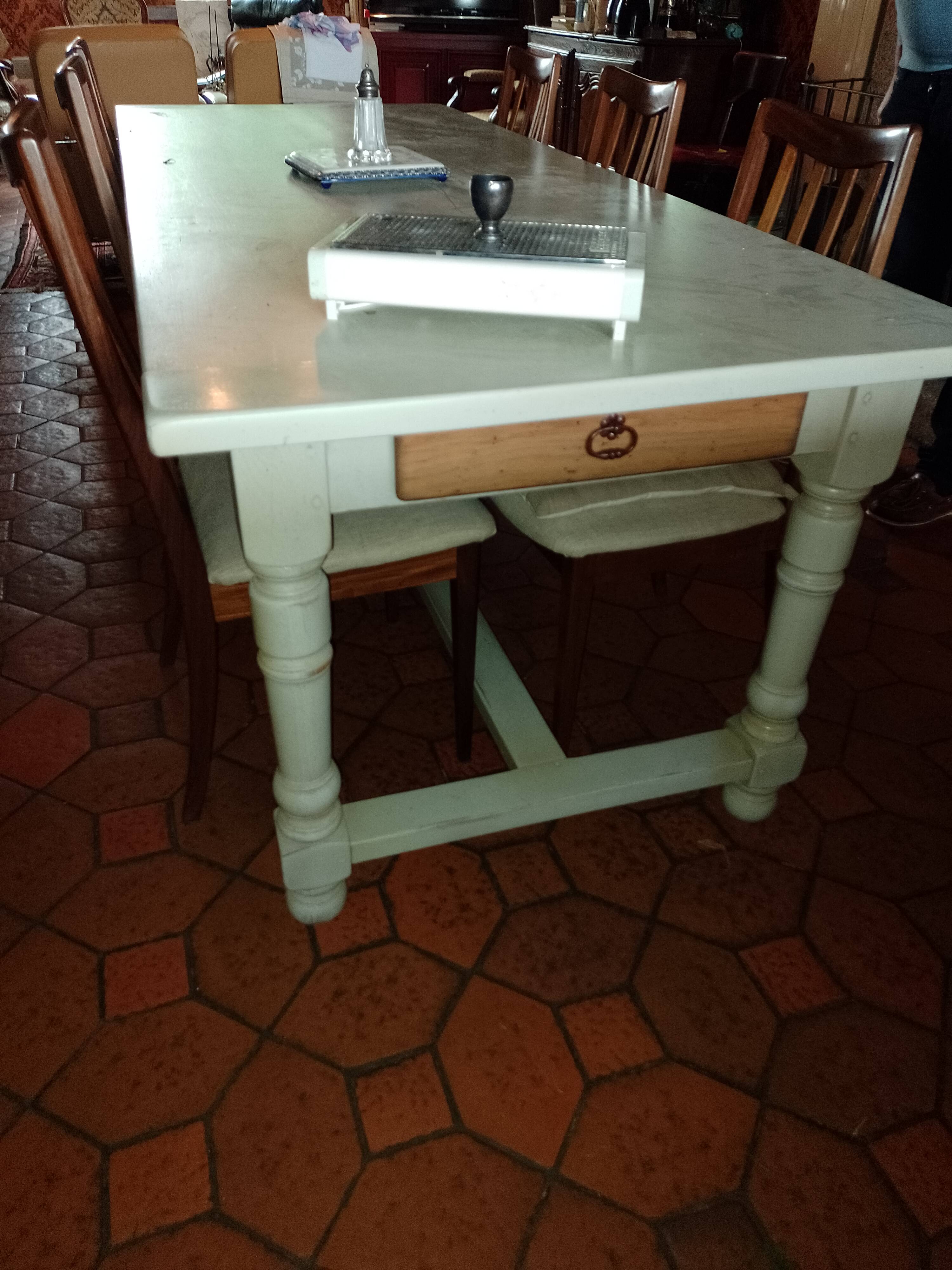 Antique solid oak farmhouse table with turned legs