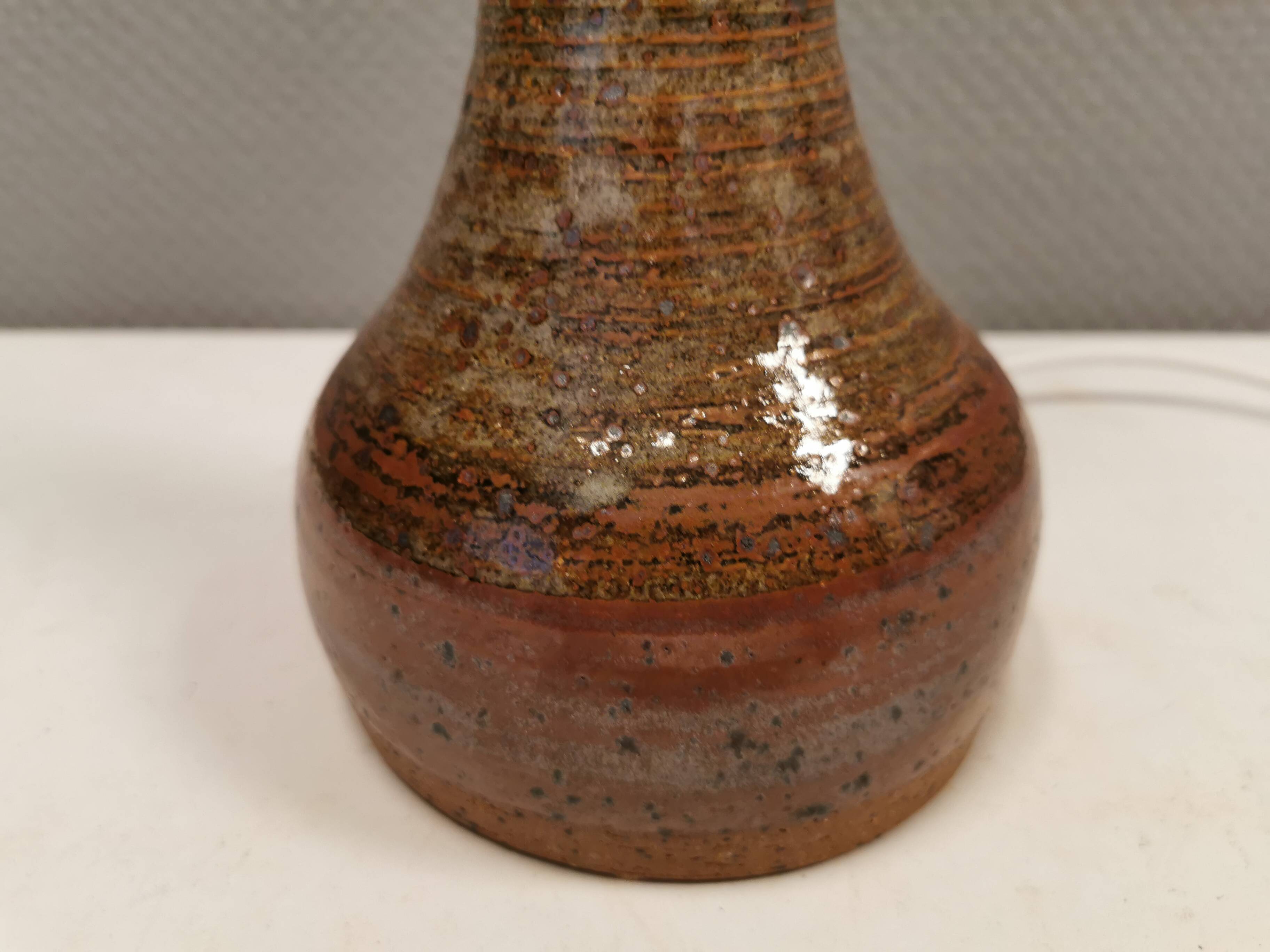 Ceramic table lamp, by Helle Allpass, Denmark 1970s.